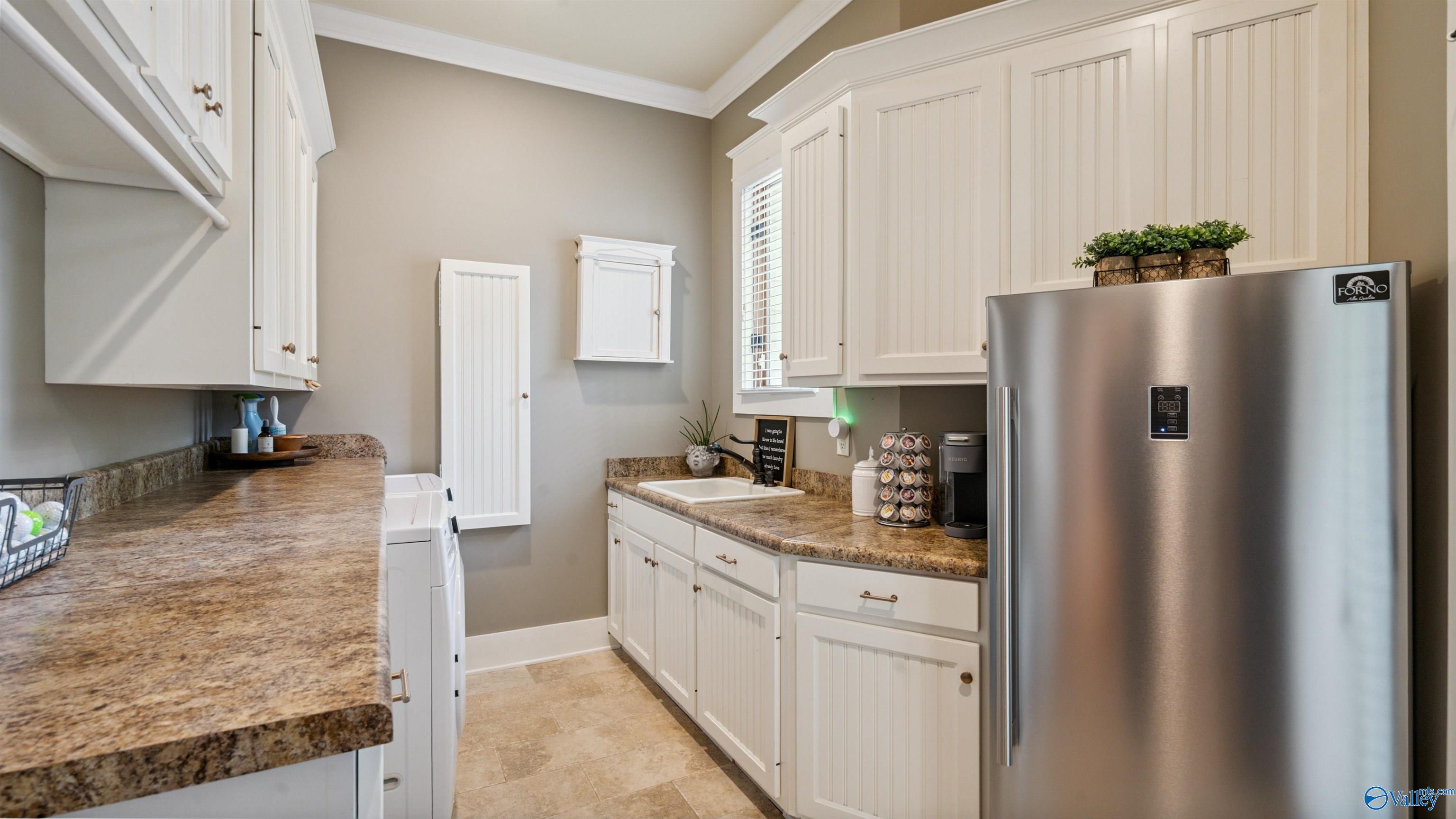 750 Cherokee Ridge Drive