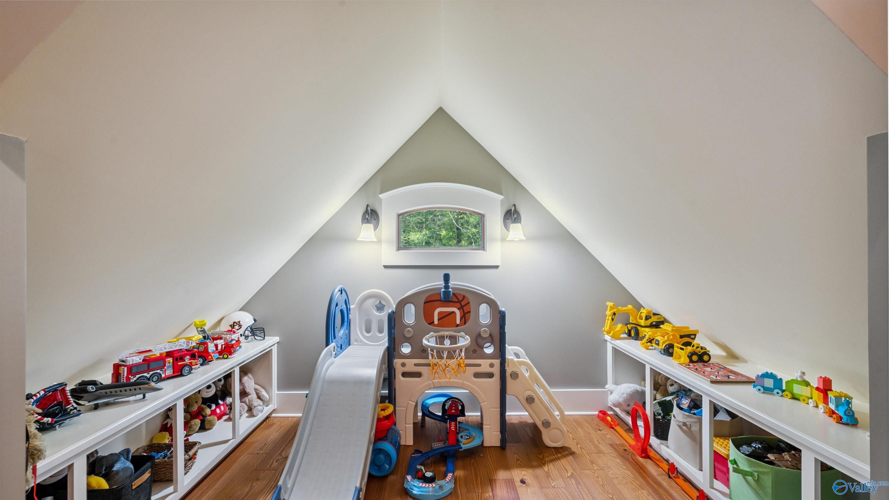 750 Cherokee Ridge Drive