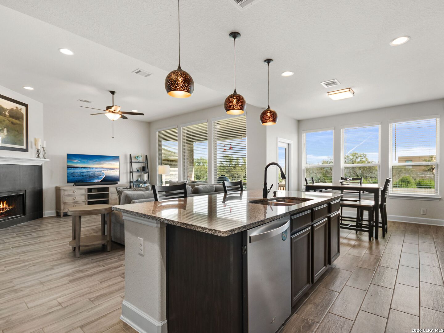 28936 Bucking Bull