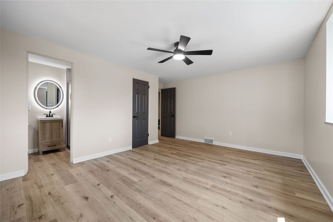 1229 Pinewood Dr