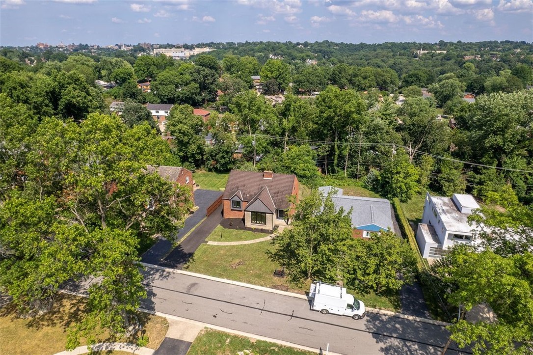 1229 Pinewood Dr