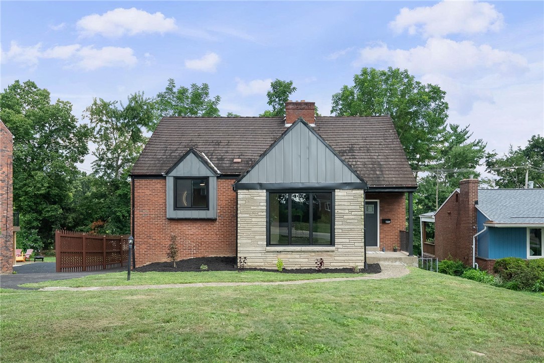1229 Pinewood Dr