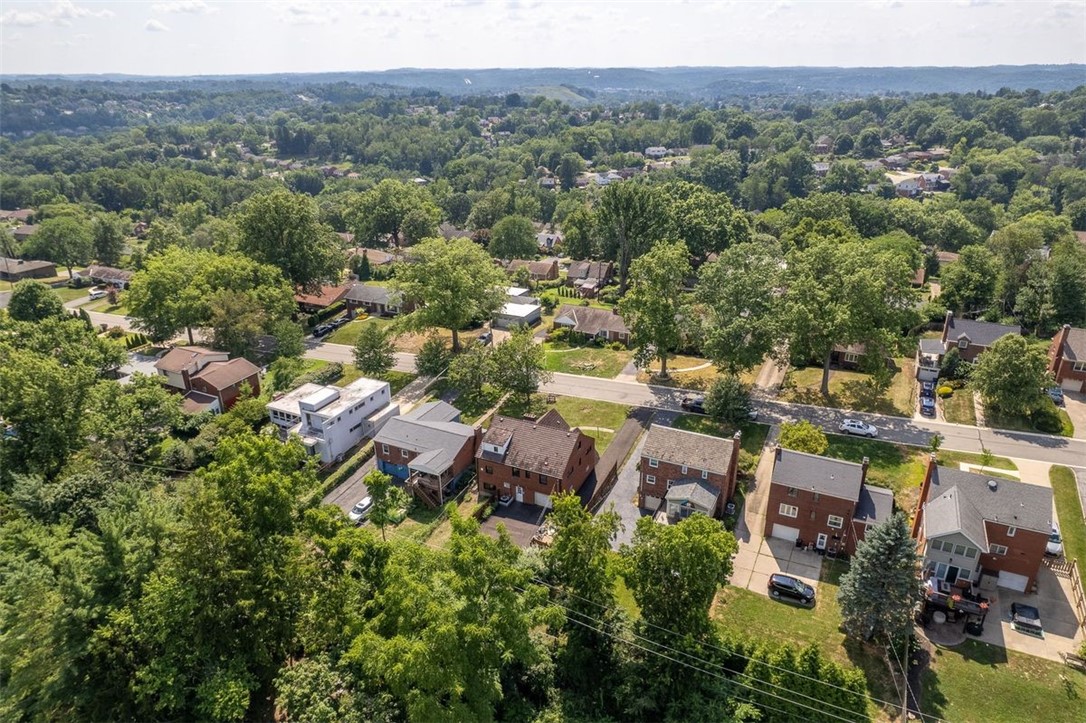 1229 Pinewood Dr