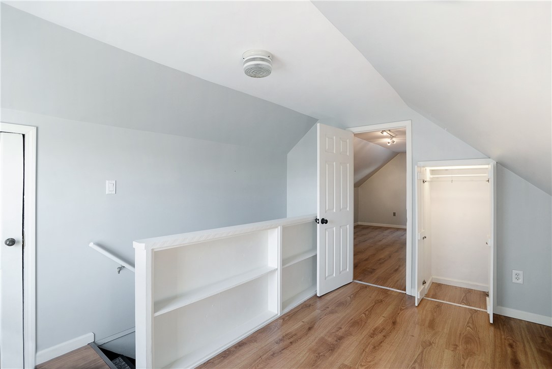 66 Oak St