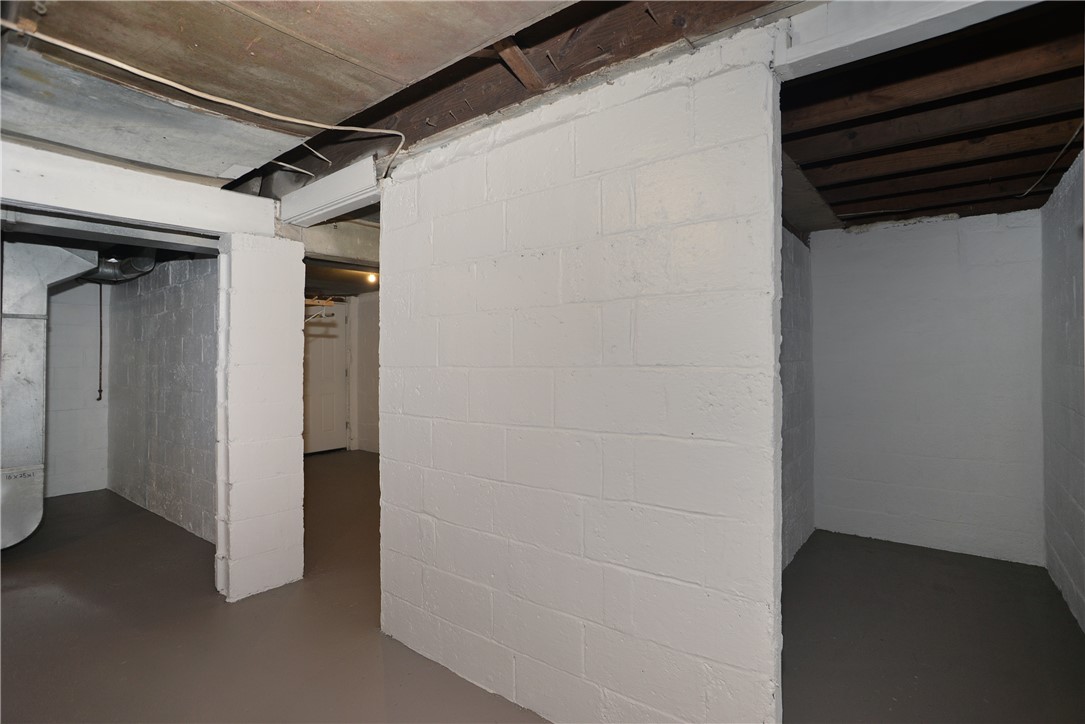 66 Oak St