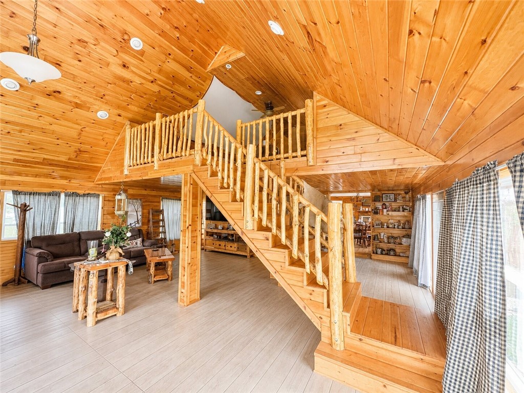 5164 Lincoln Hwy