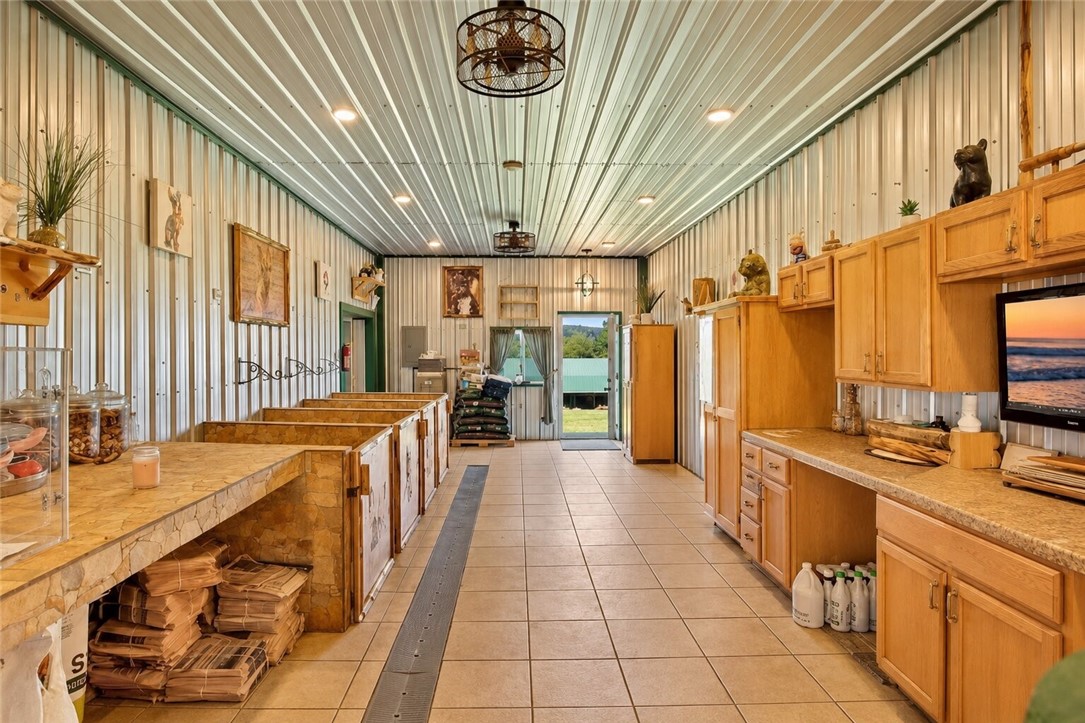 5164 Lincoln Hwy