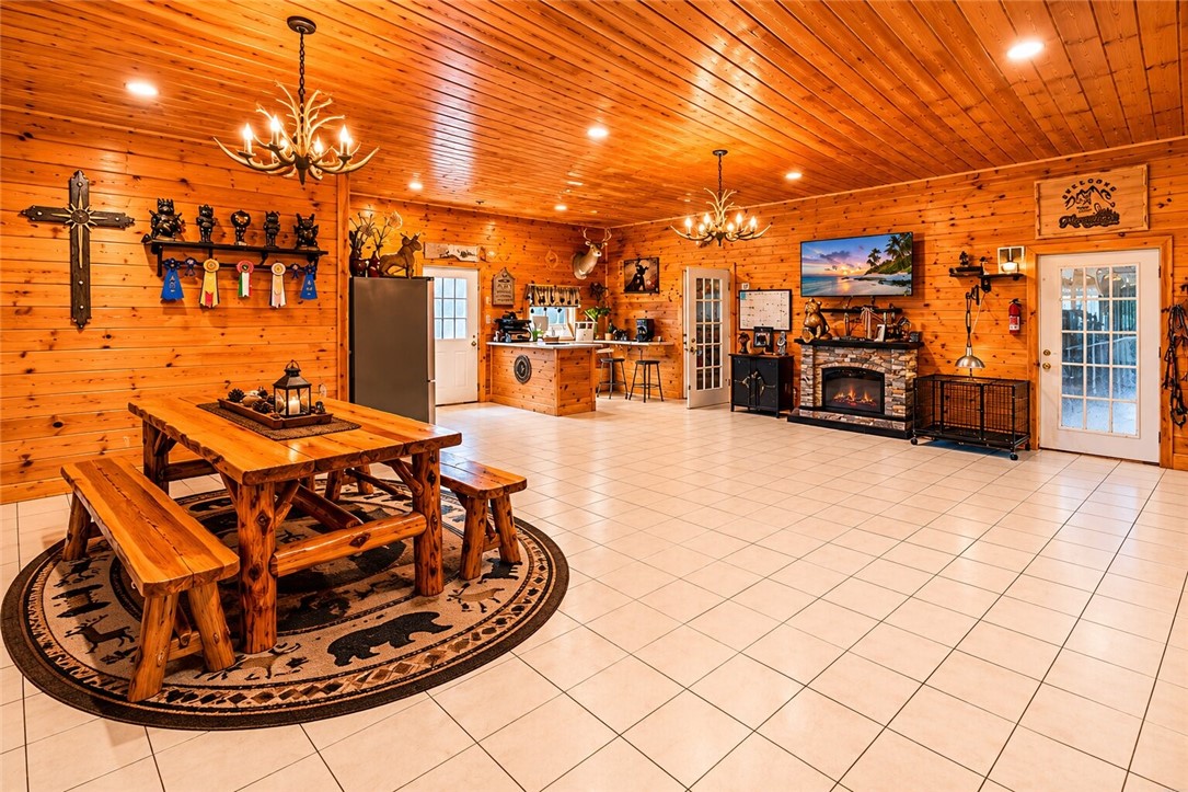 5164 Lincoln Hwy