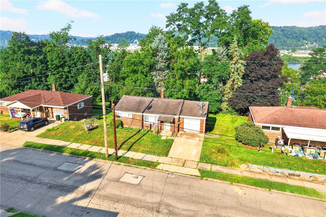 339 Berry St