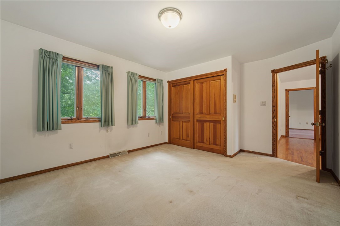 5 Fairview St