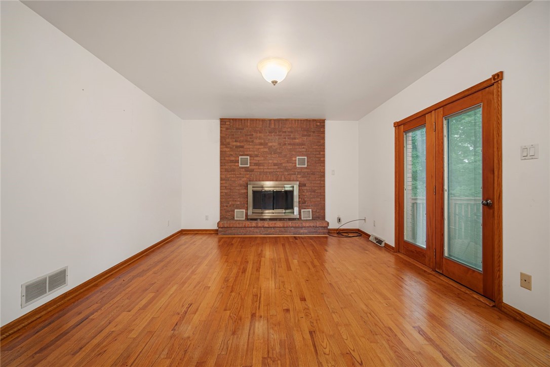 5 Fairview St