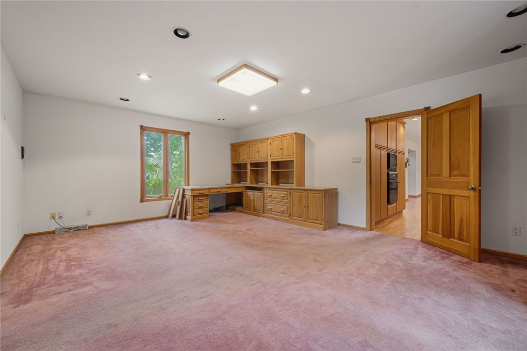 5 Fairview St