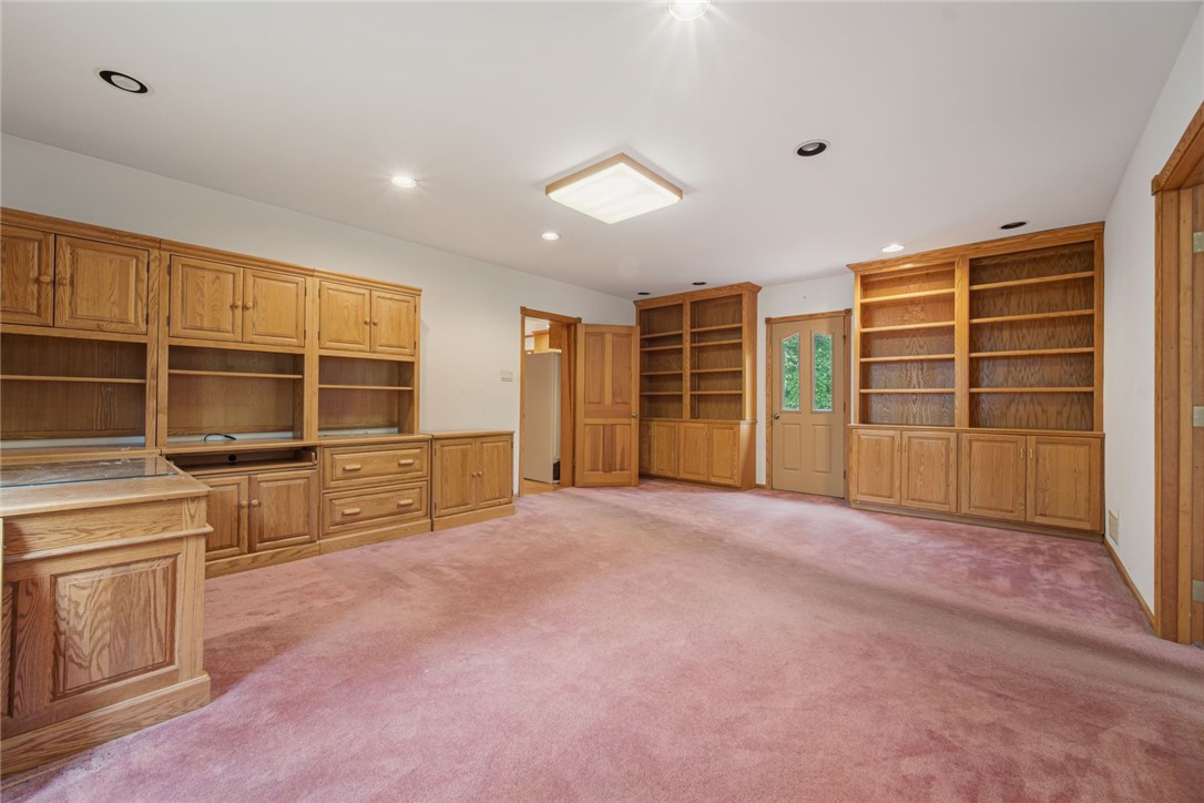 5 Fairview St