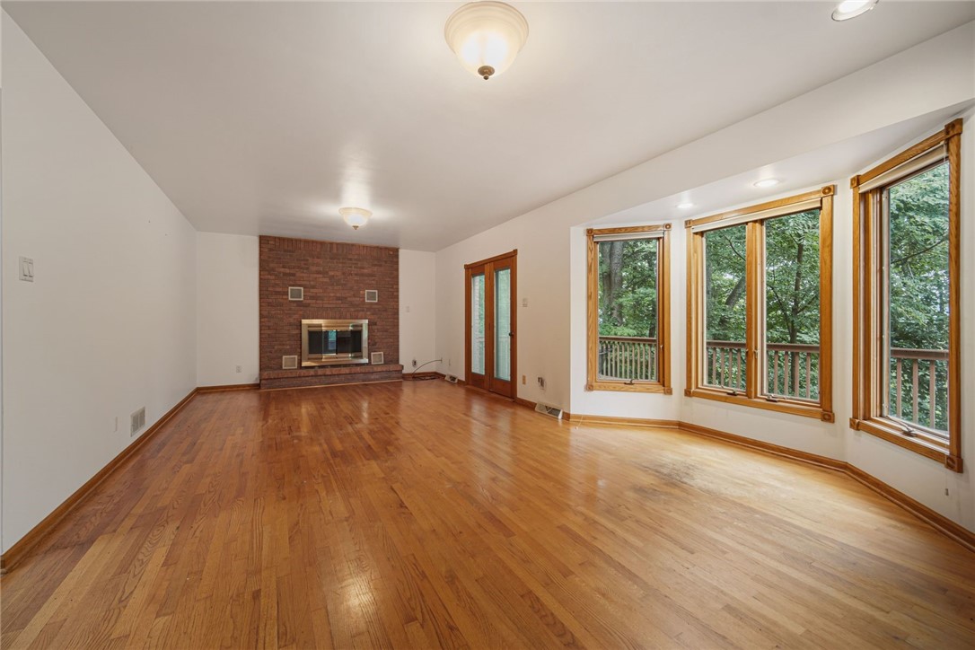 5 Fairview St
