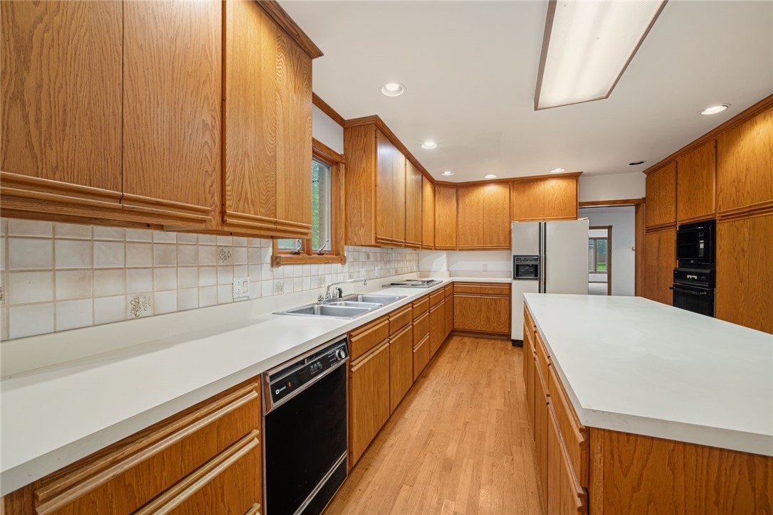 5 Fairview St