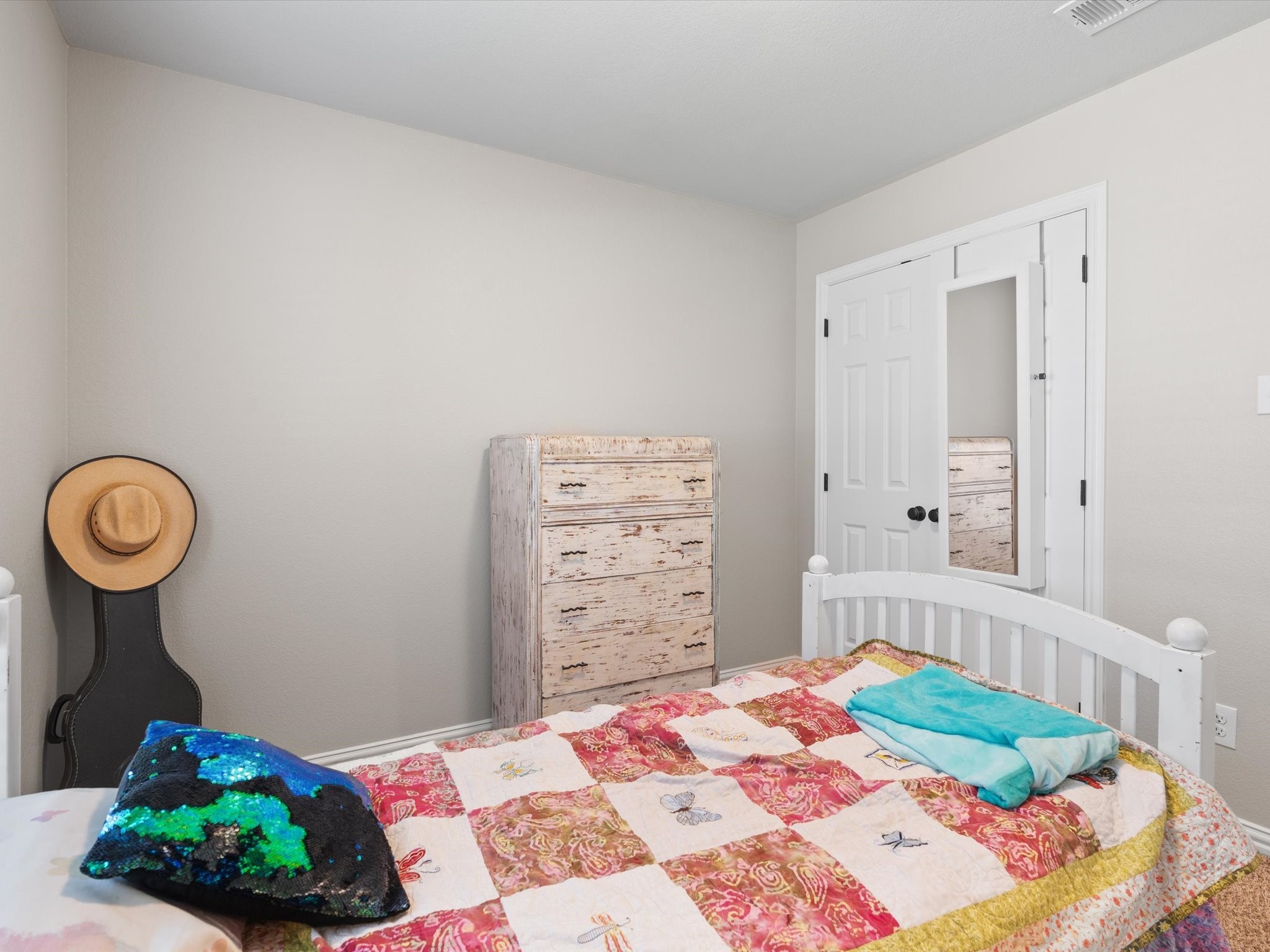 212 Hillcrest Street