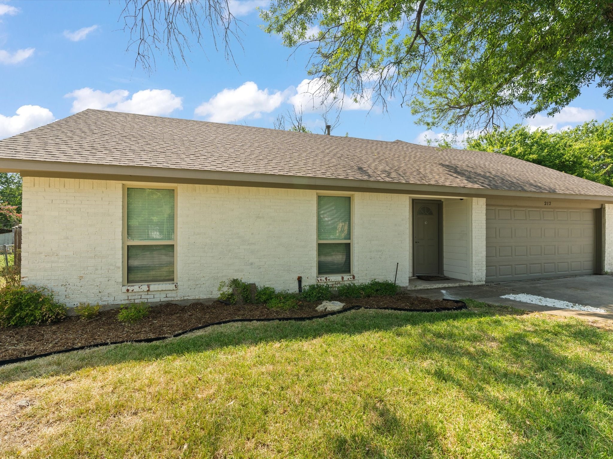 212 Hillcrest Street