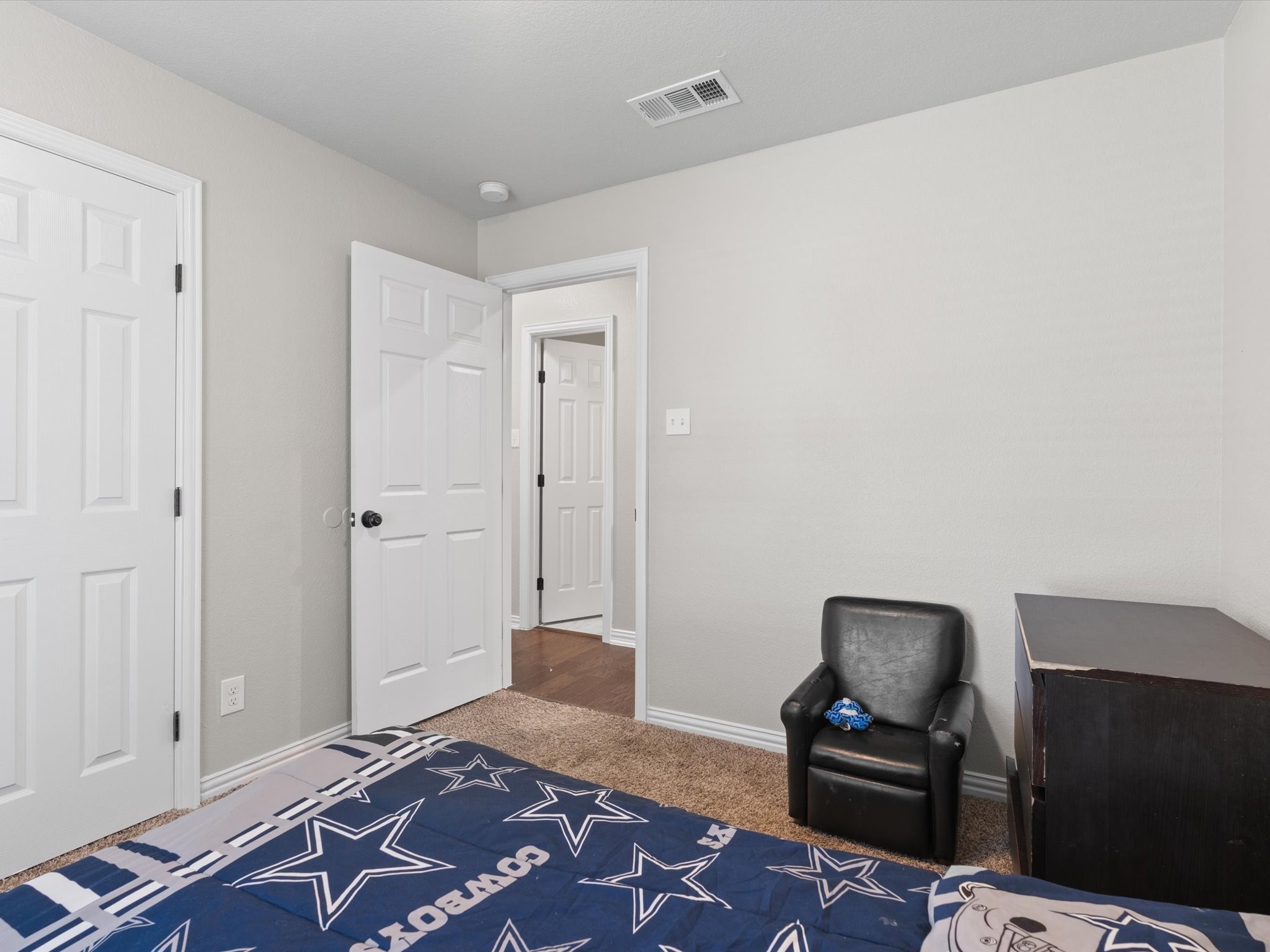 212 Hillcrest Street