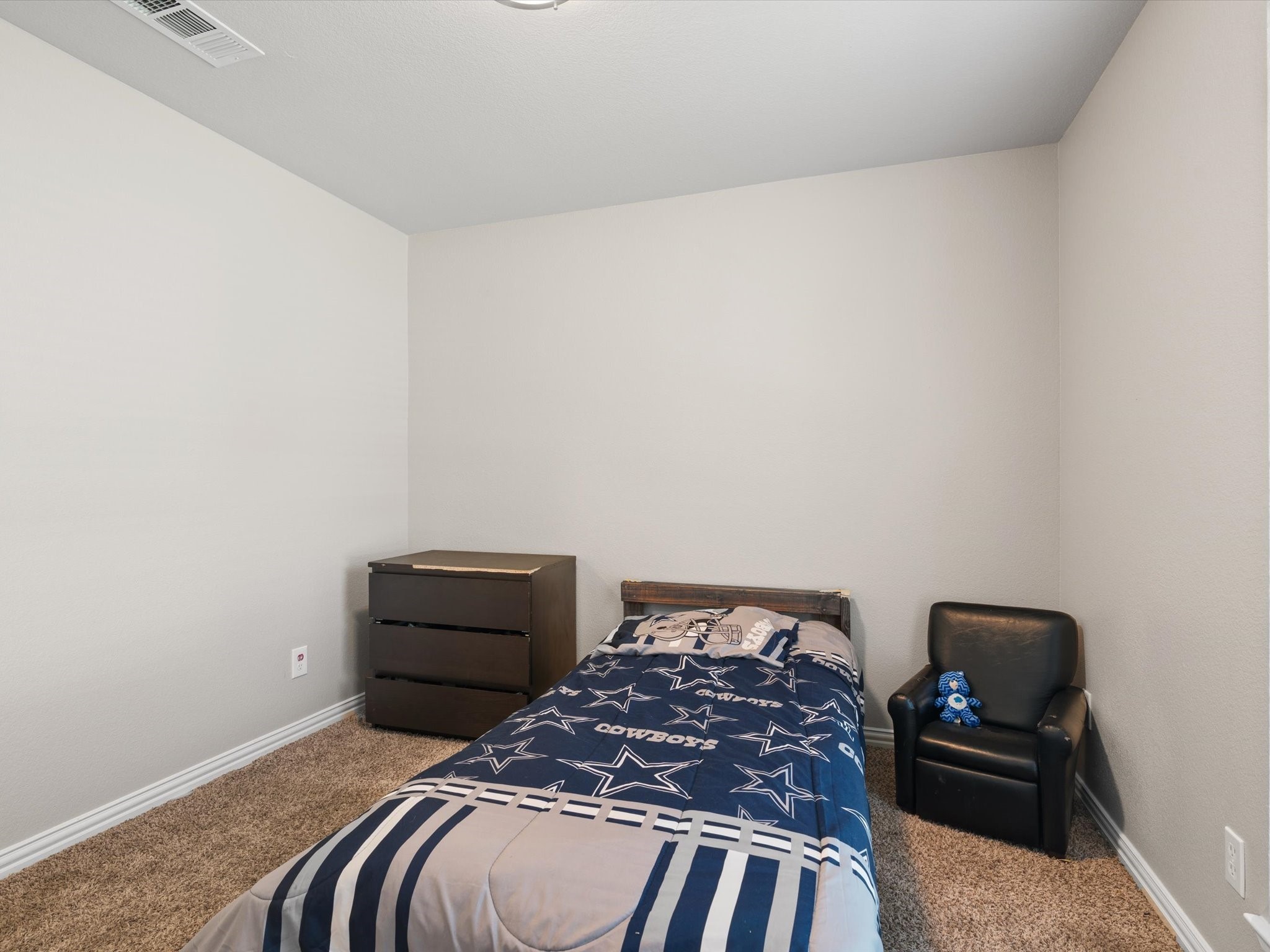 212 Hillcrest Street