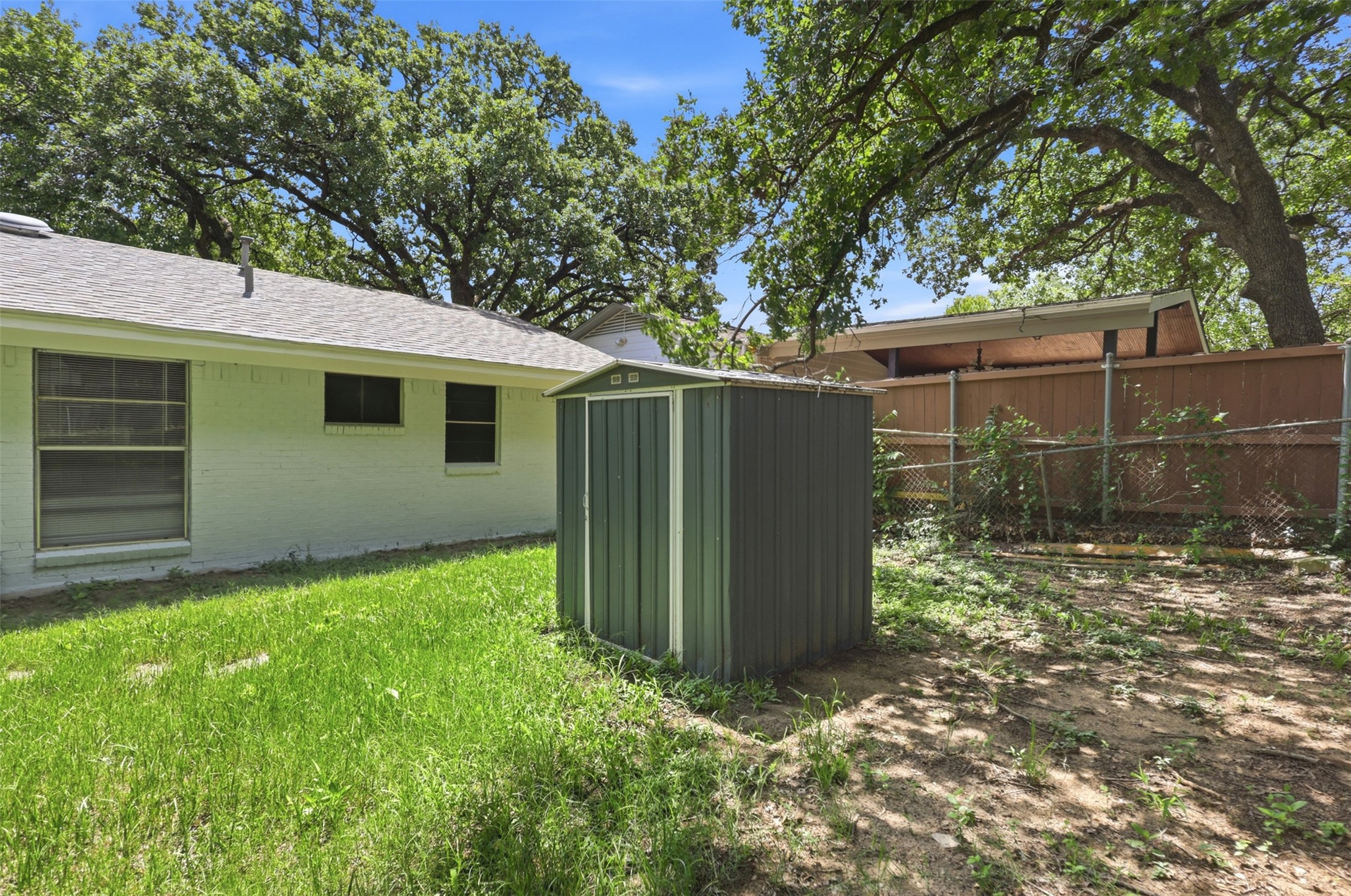 2429 Avis Street