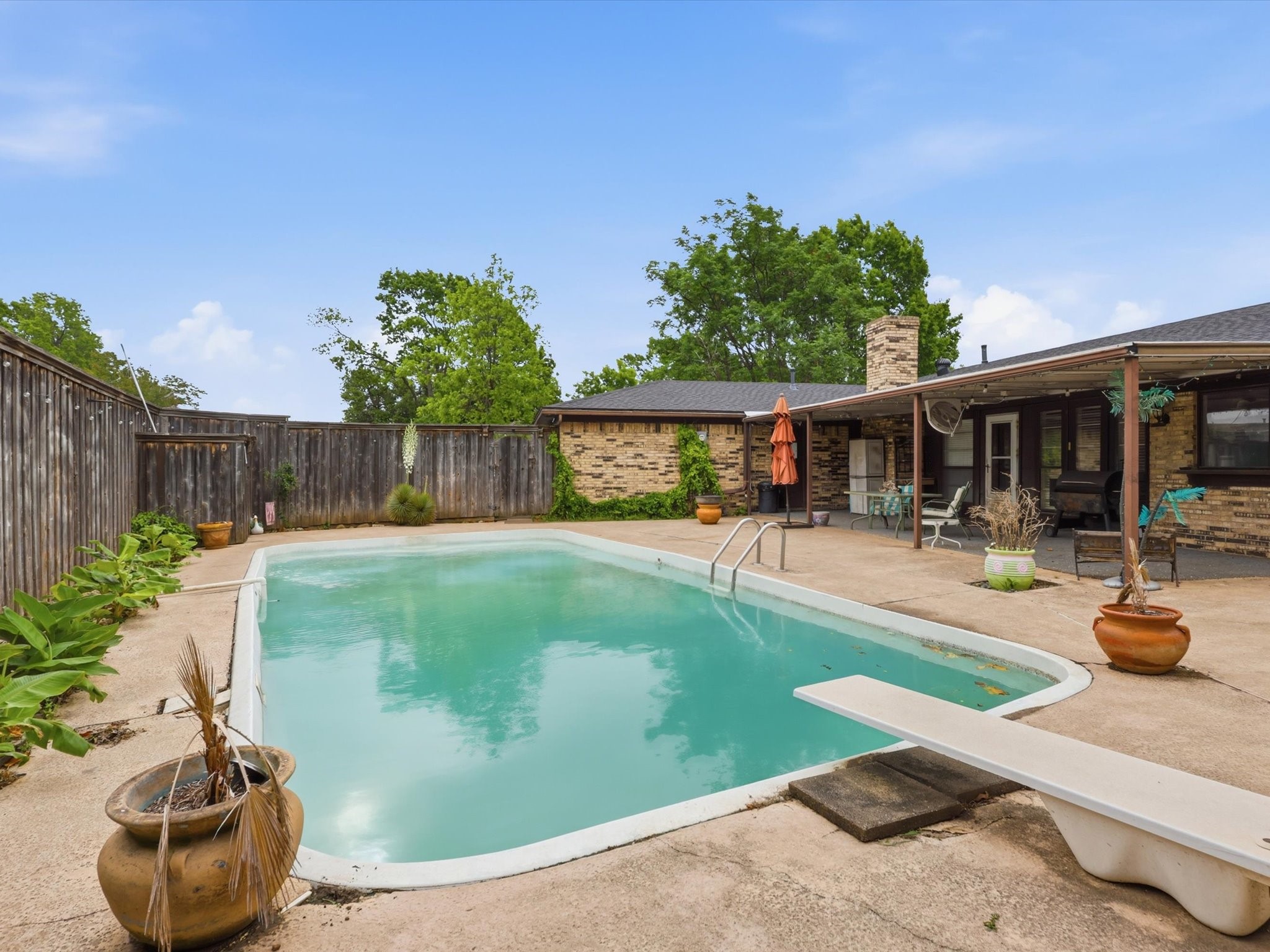 1517 Richland Drive