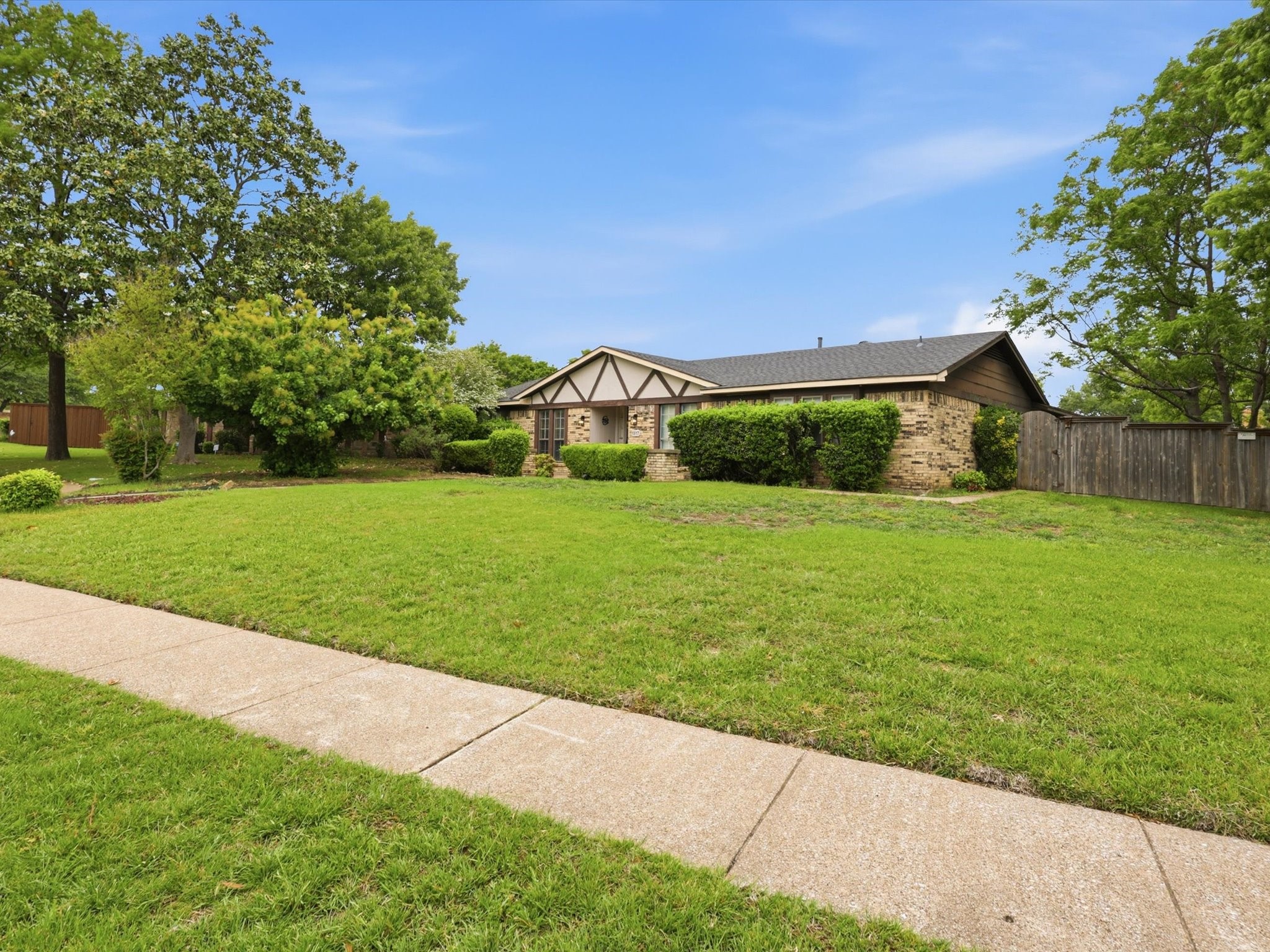 1517 Richland Drive