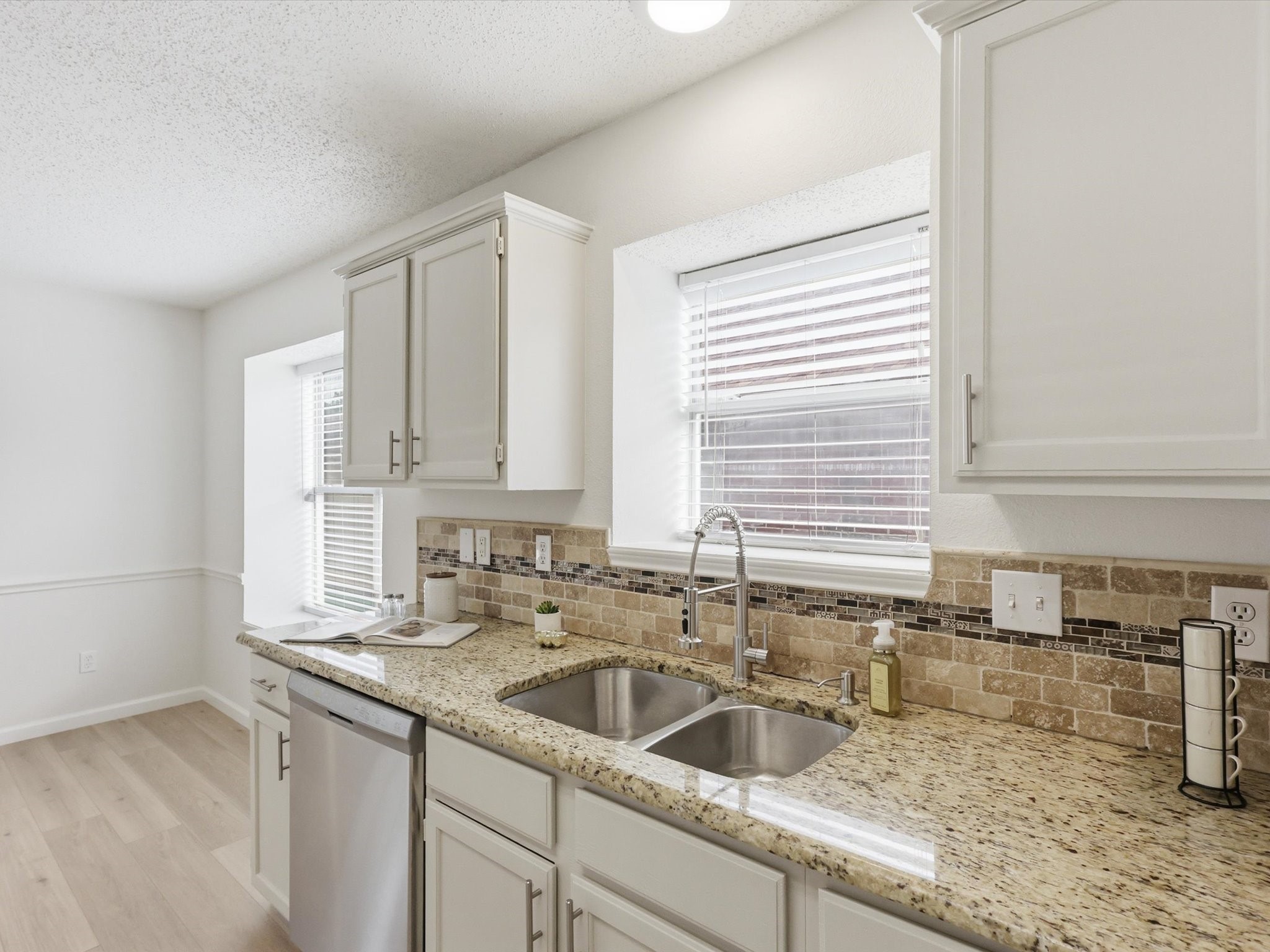 2519 Larkspur Lane