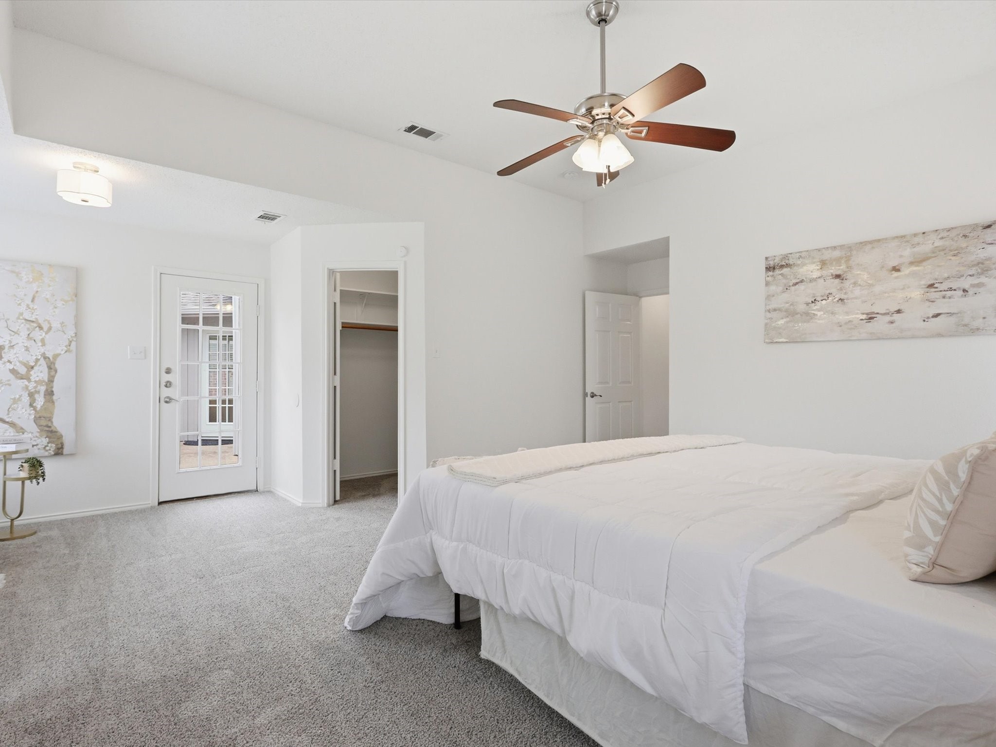 2519 Larkspur Lane