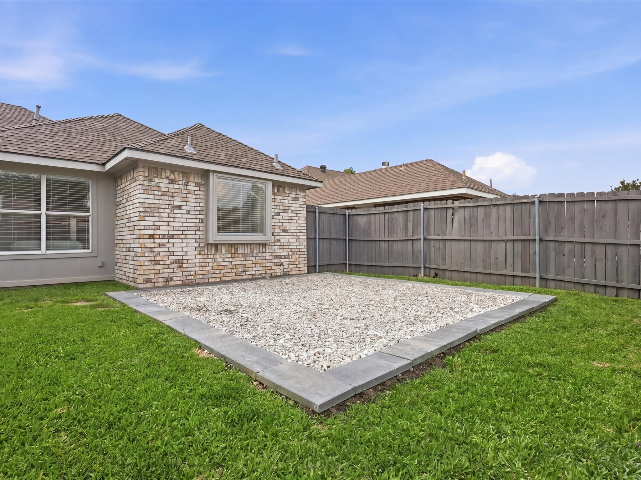 2519 Larkspur Lane