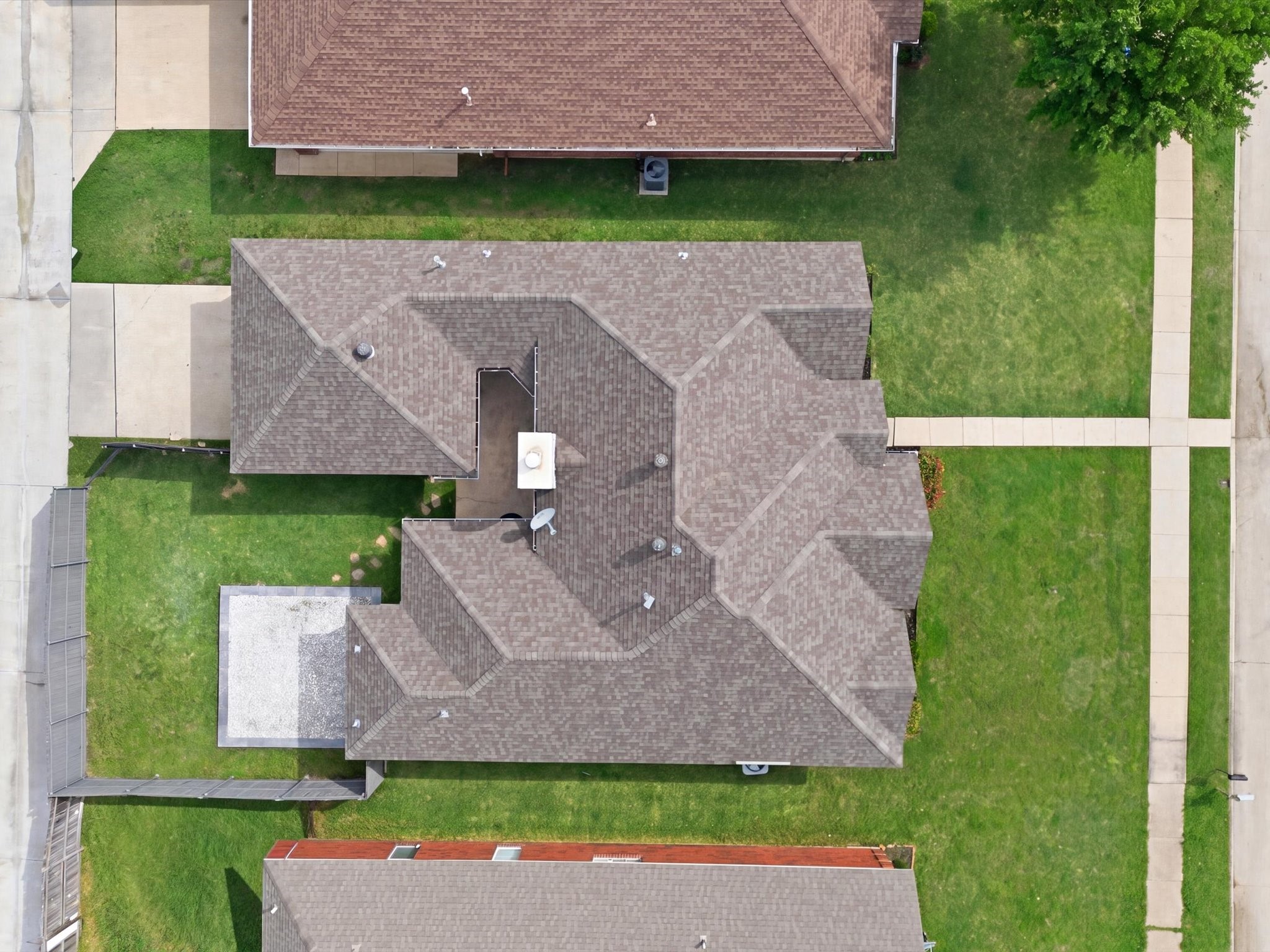 2519 Larkspur Lane