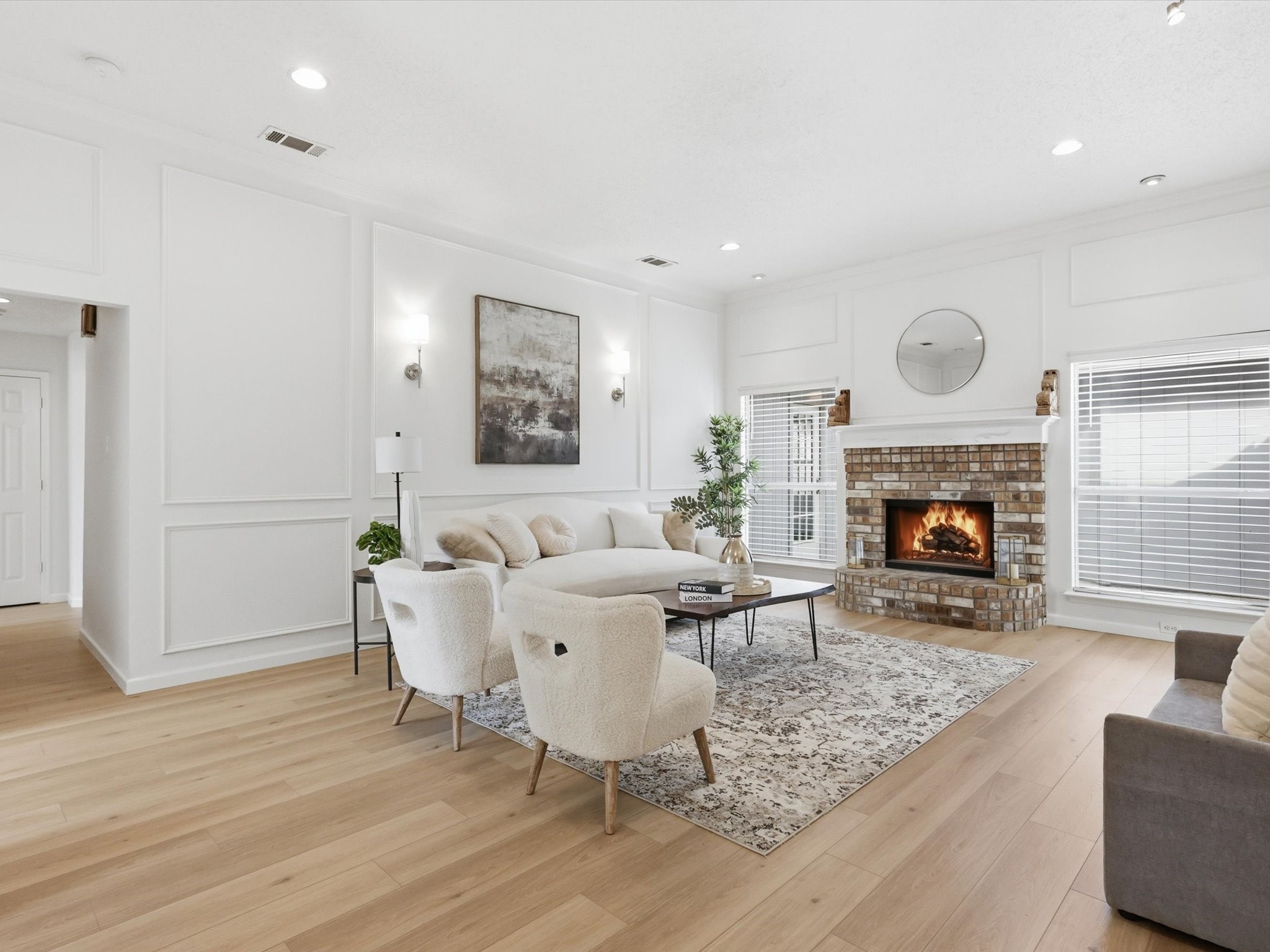 2519 Larkspur Lane