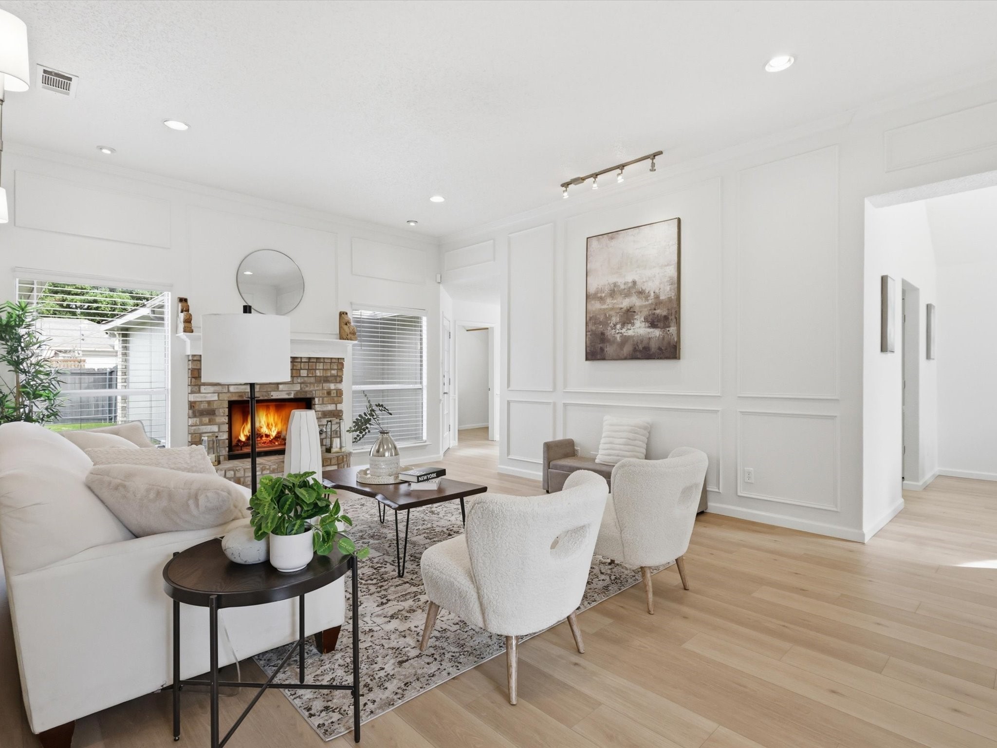 2519 Larkspur Lane