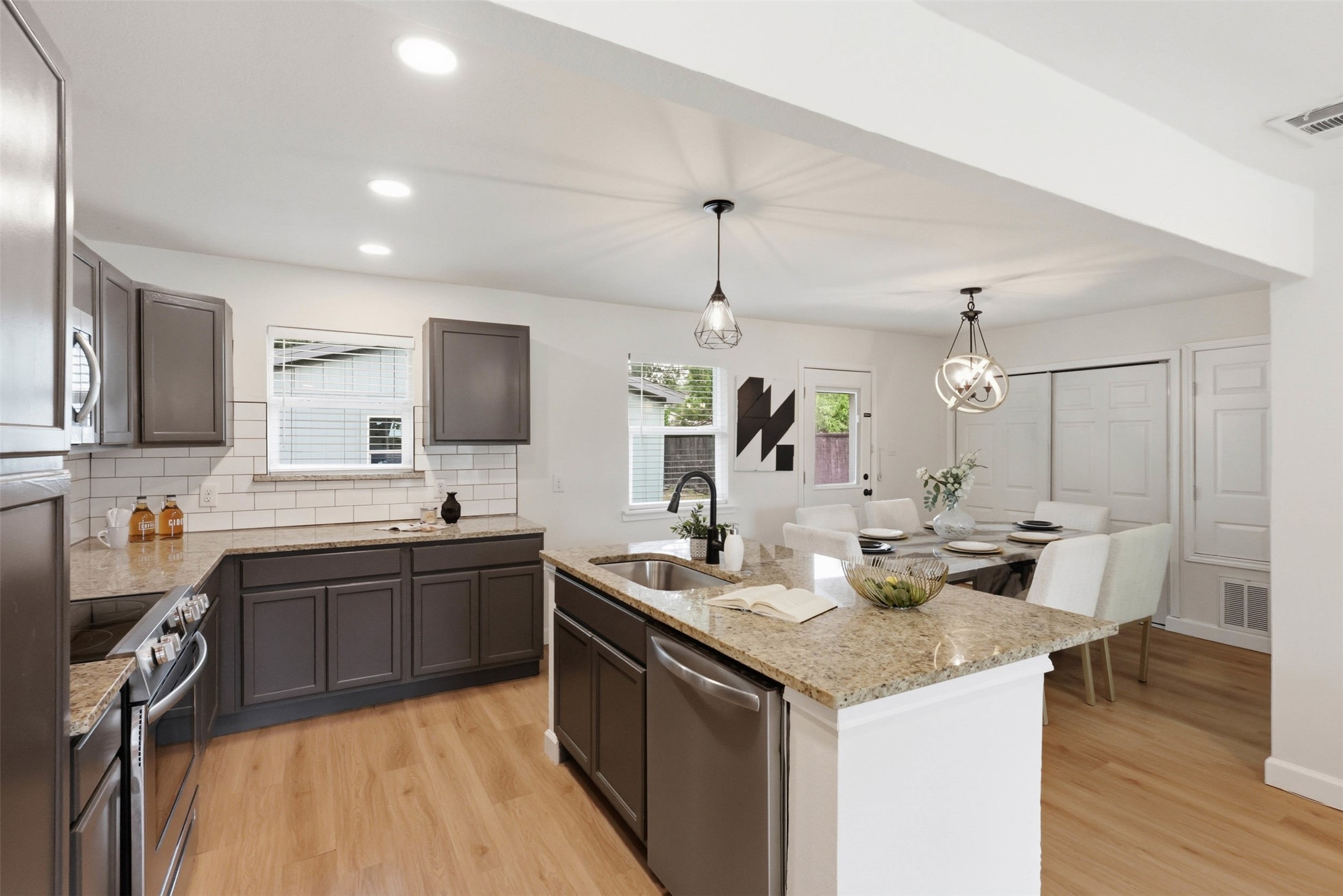 2511 Emerald Drive
