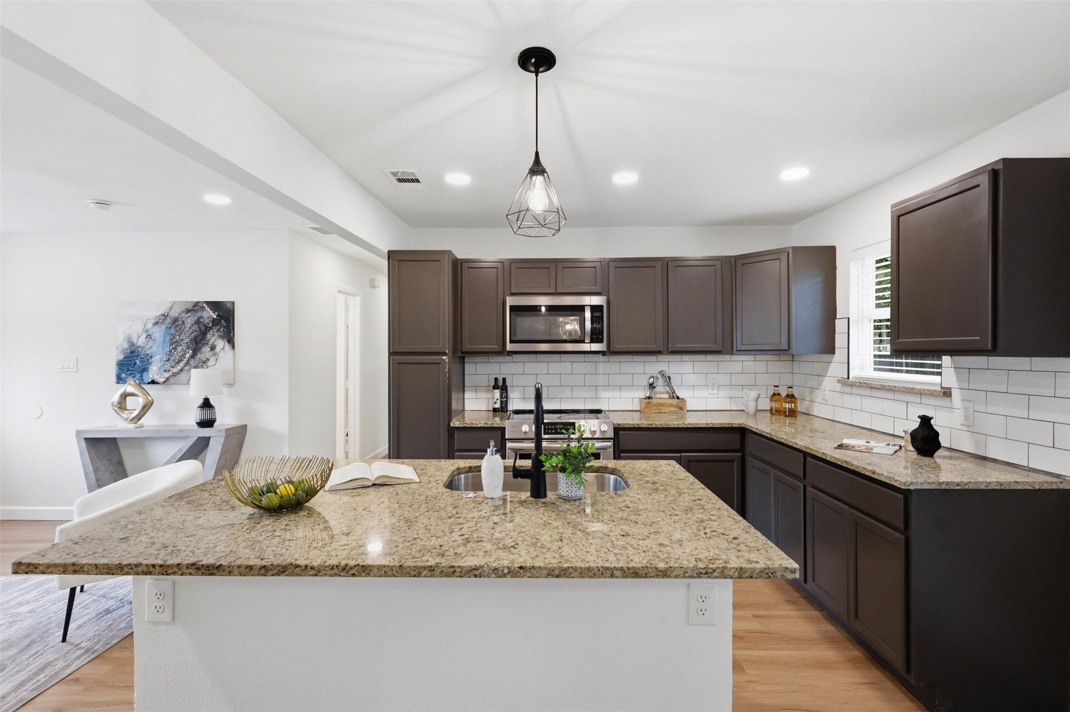 2511 Emerald Drive