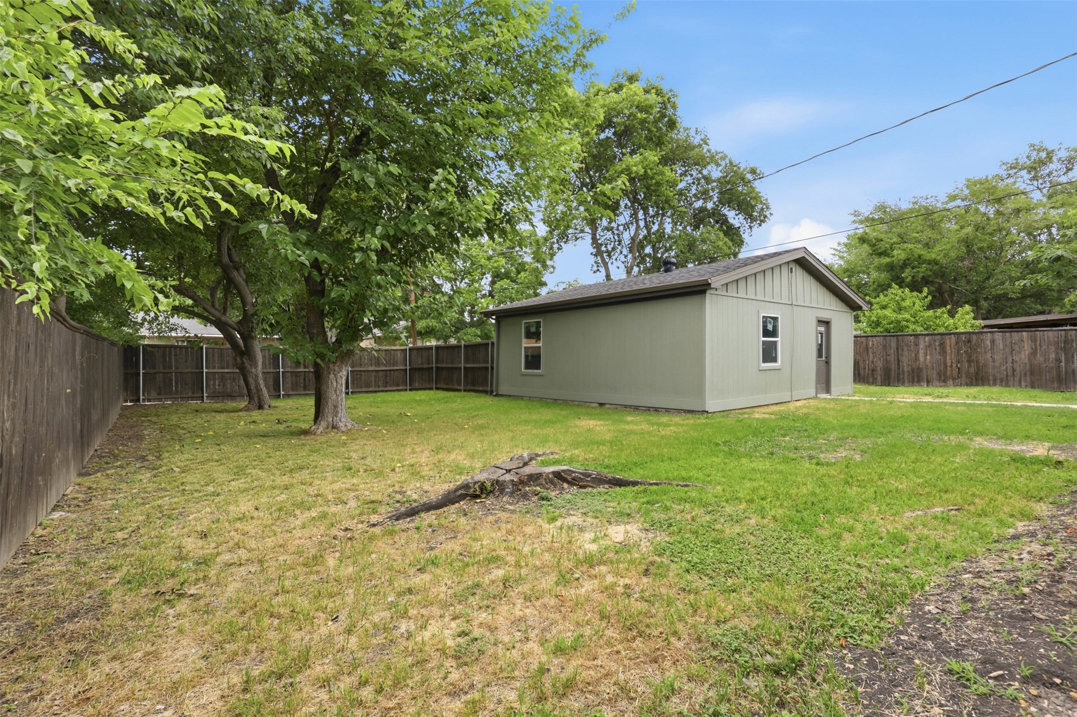 2511 Emerald Drive