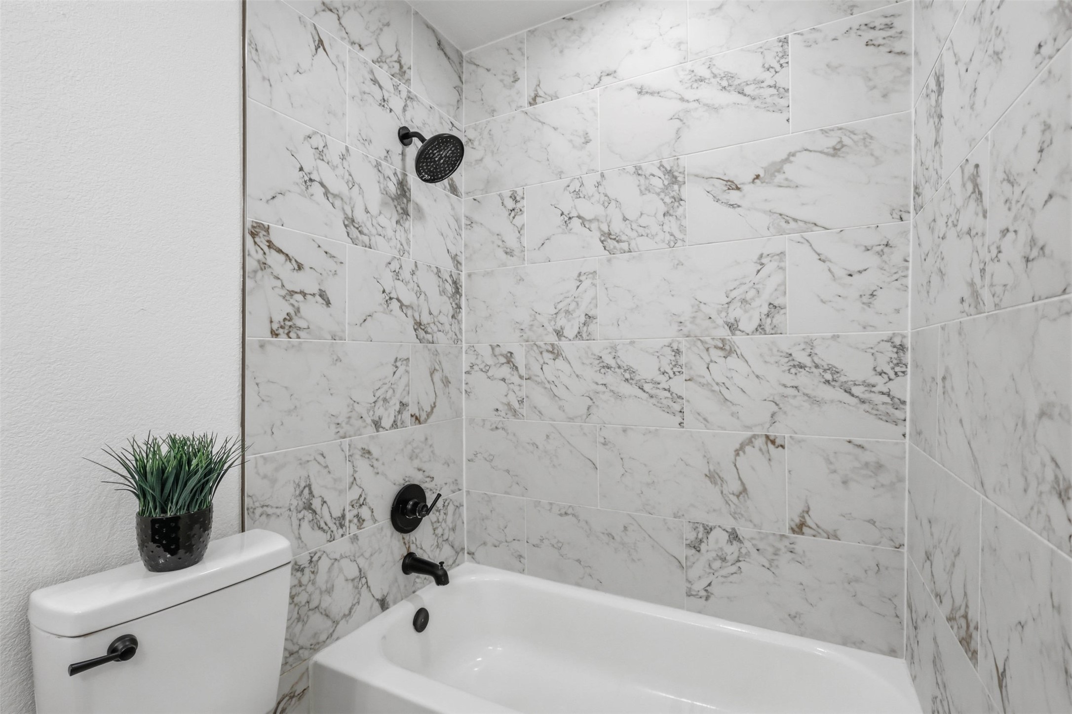 2511 Emerald Drive