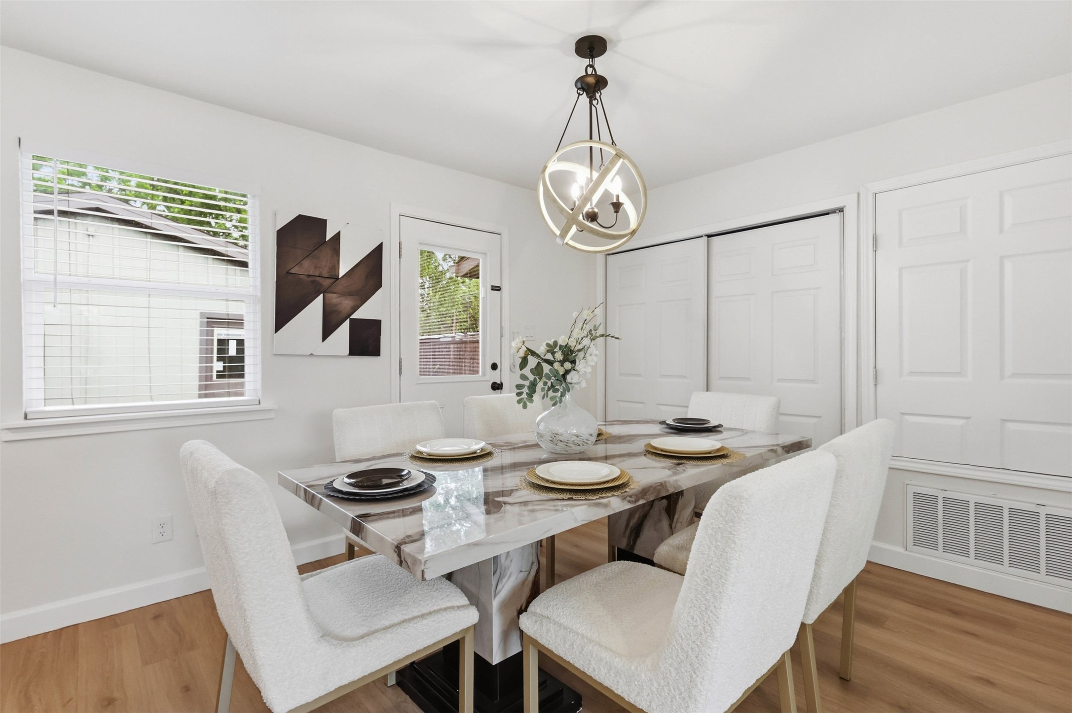 2511 Emerald Drive