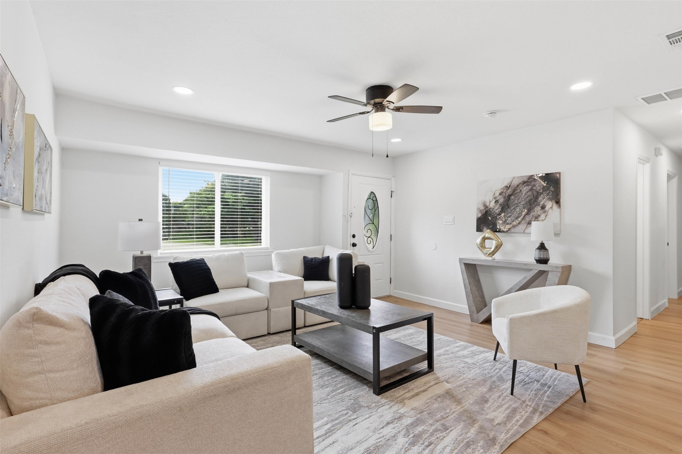 2511 Emerald Drive