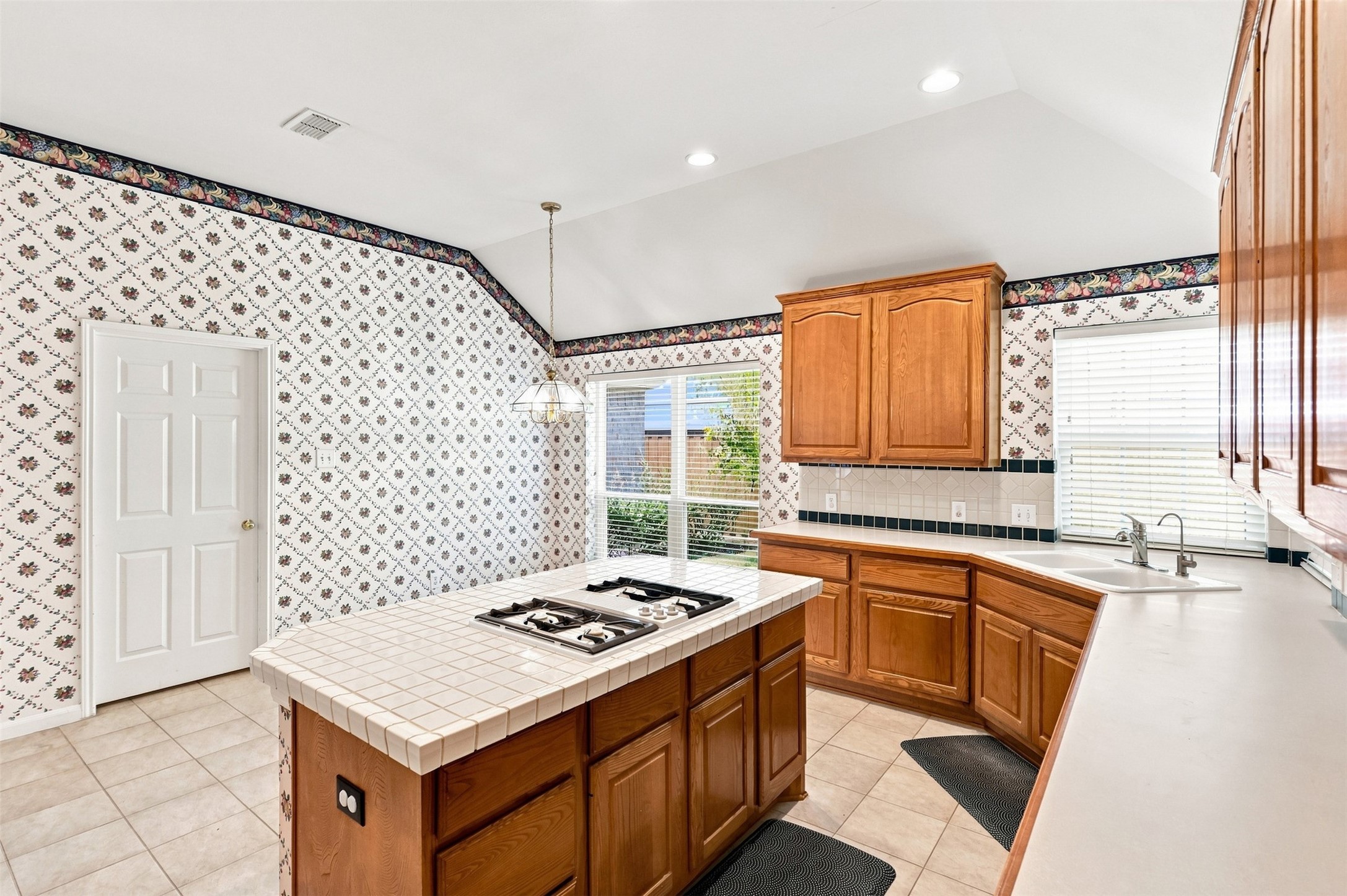 3617 Mackenzie Lane