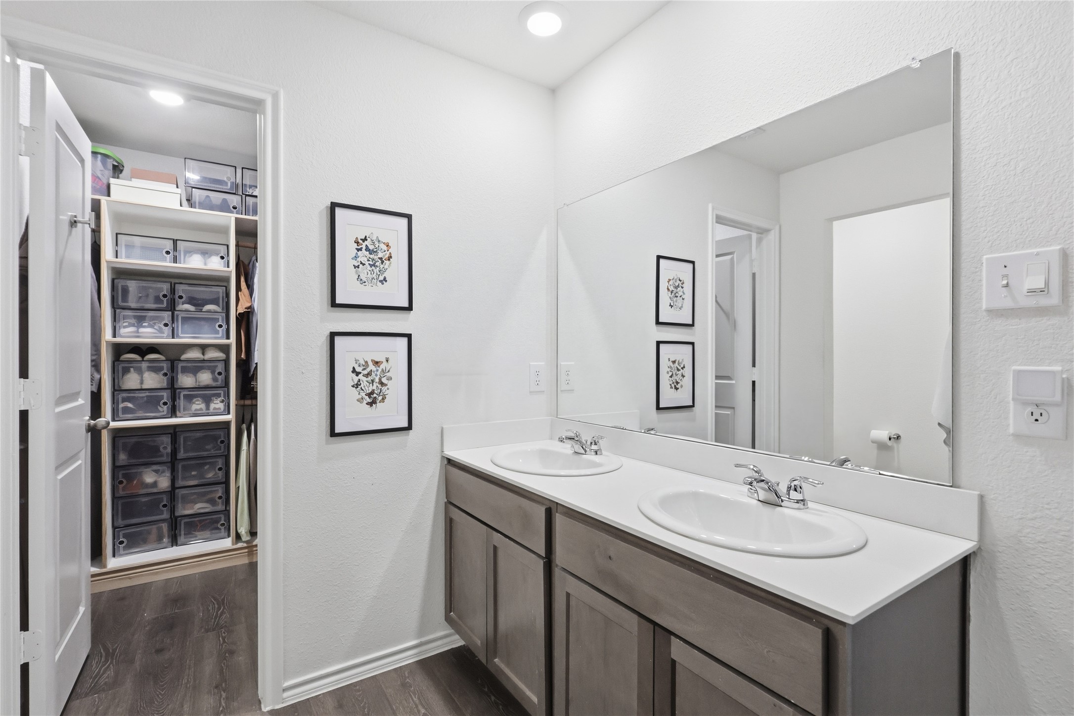 1108 Emerald Gate Drive