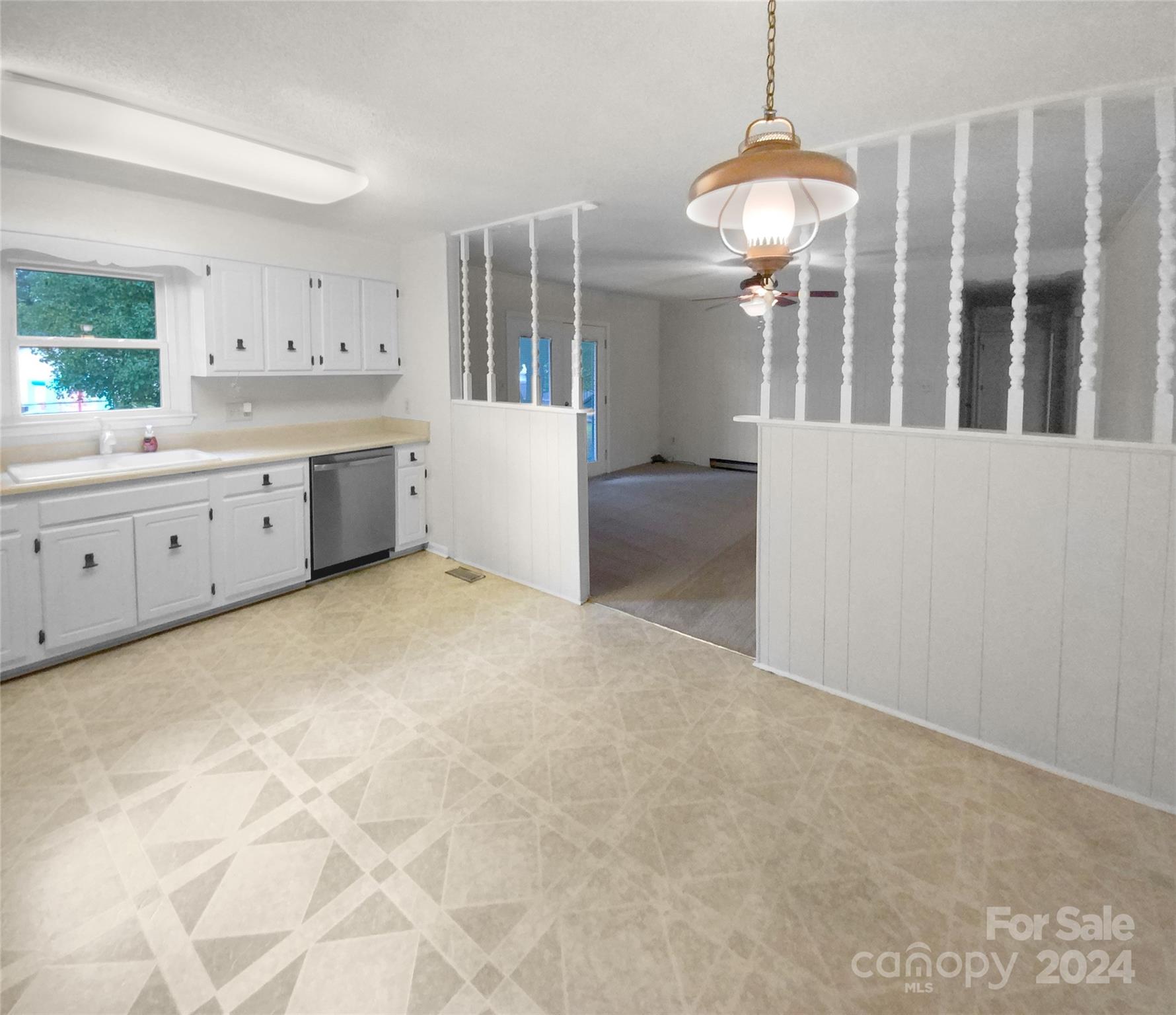 318 Windy Rush Road