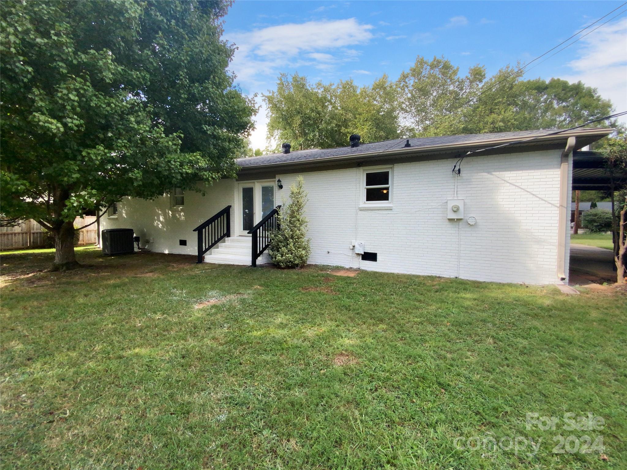 318 Windy Rush Road