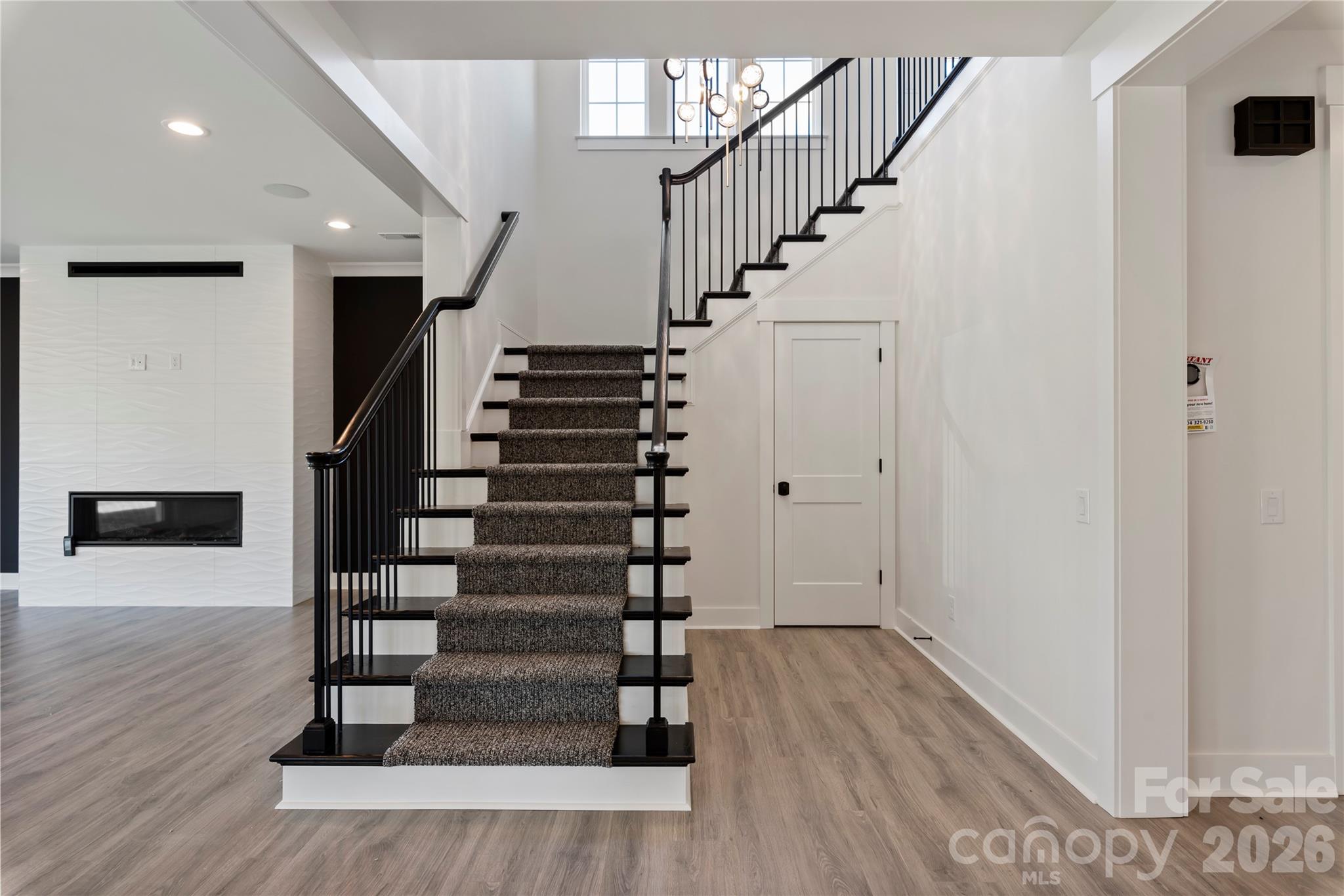 2008 Stratford Avenue