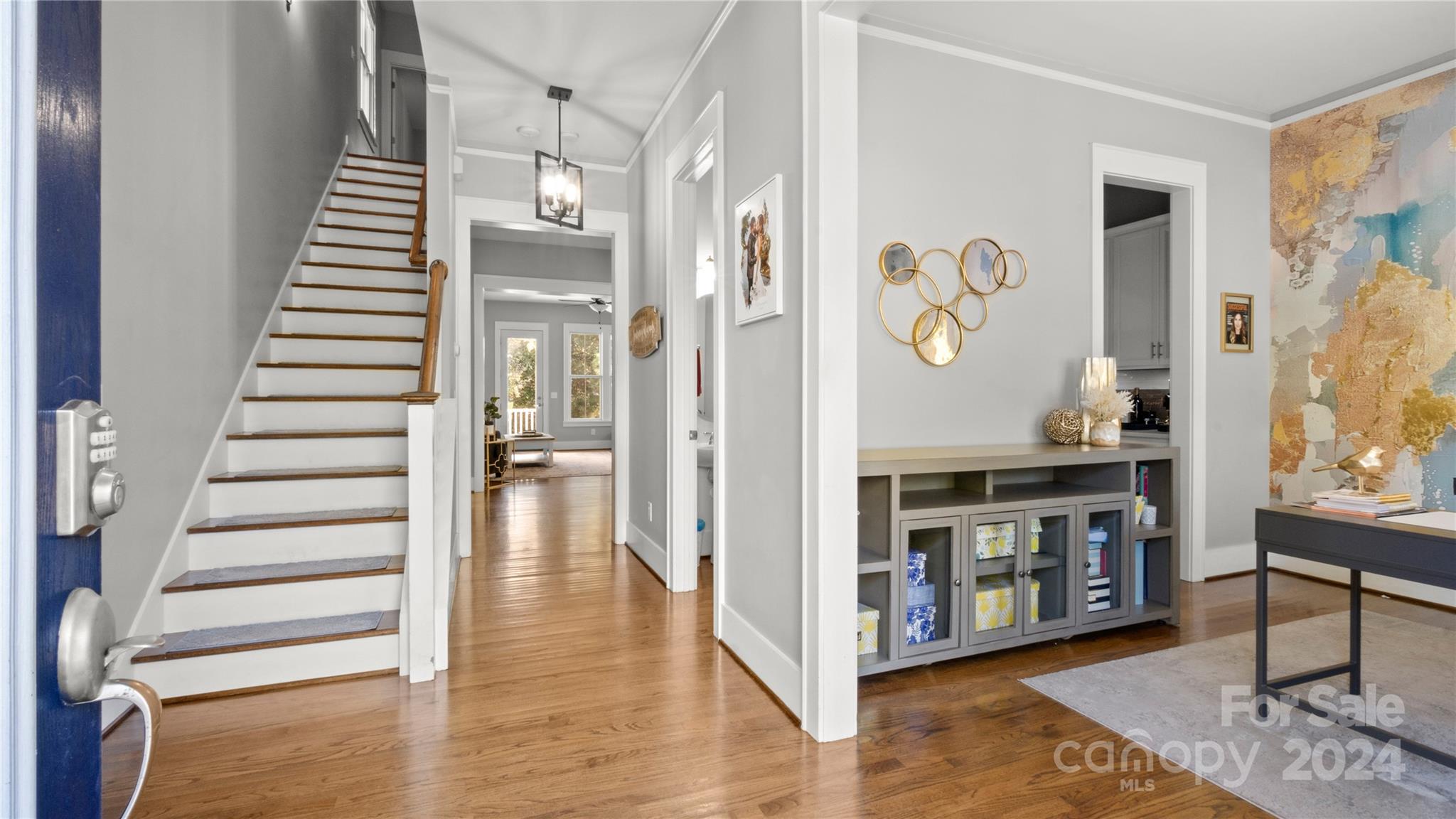 444 Hollyhock Lane