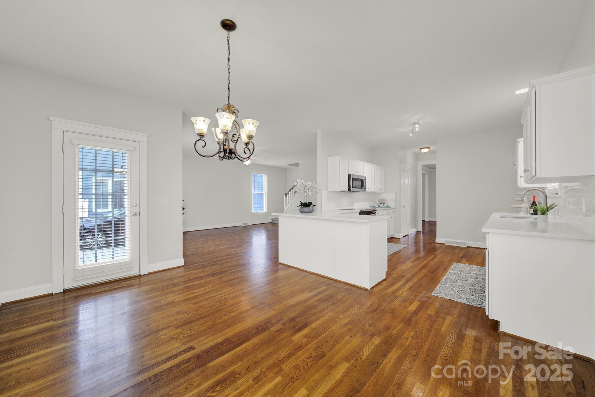 1360 Barnett Woods