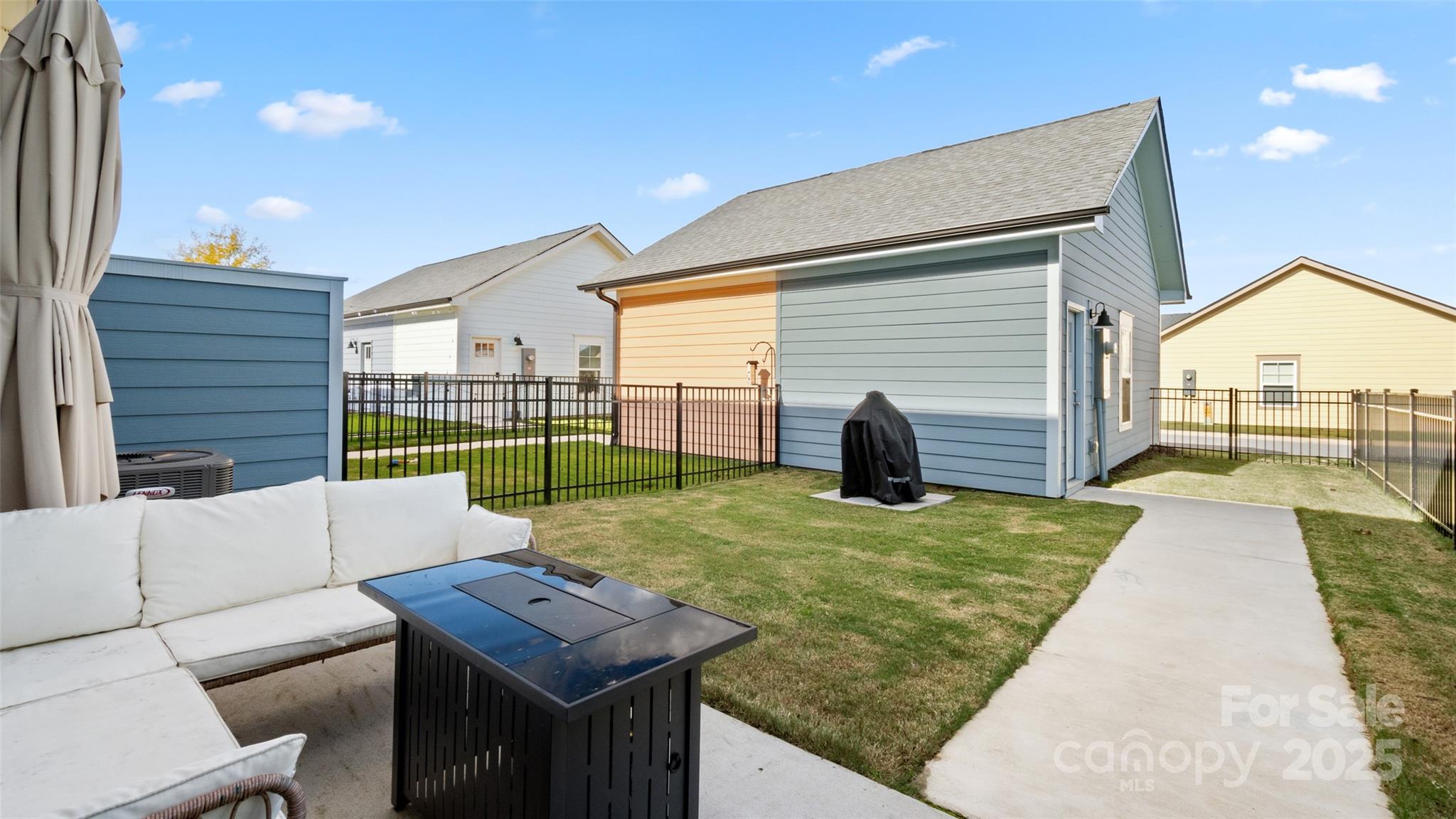 1094 Herrons Ferry Road