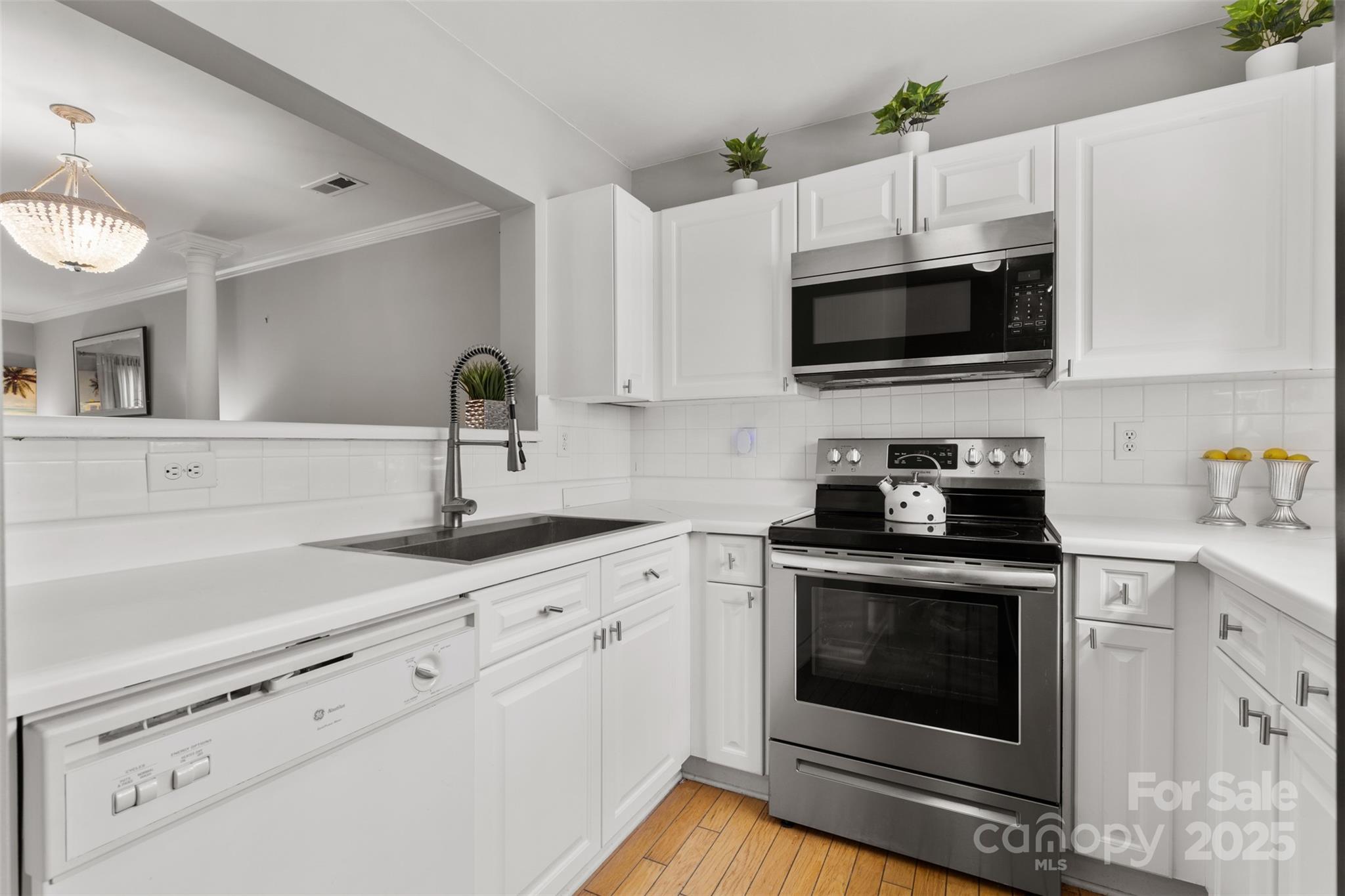 3643 Melrose Cottage Drive