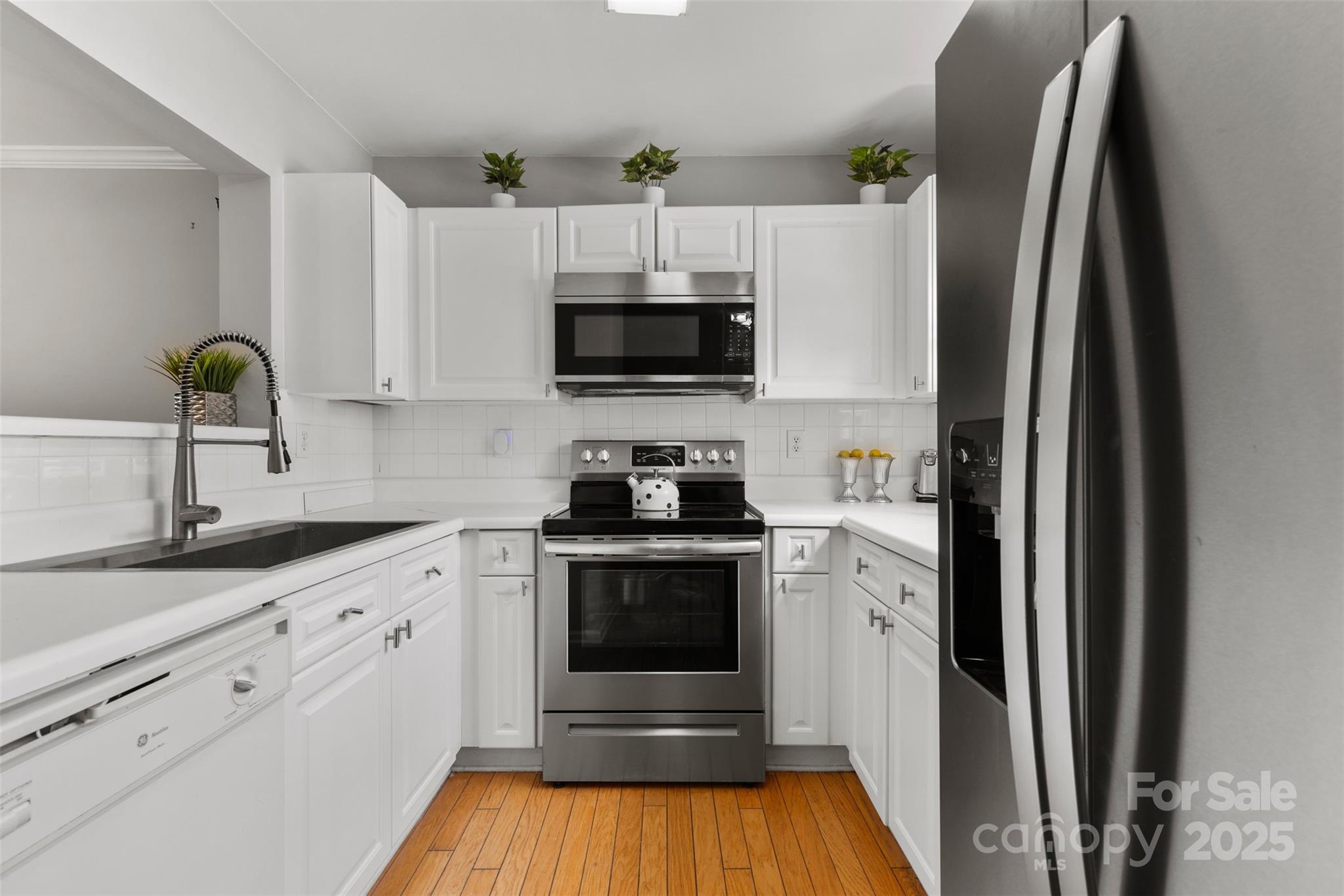 3643 Melrose Cottage Drive