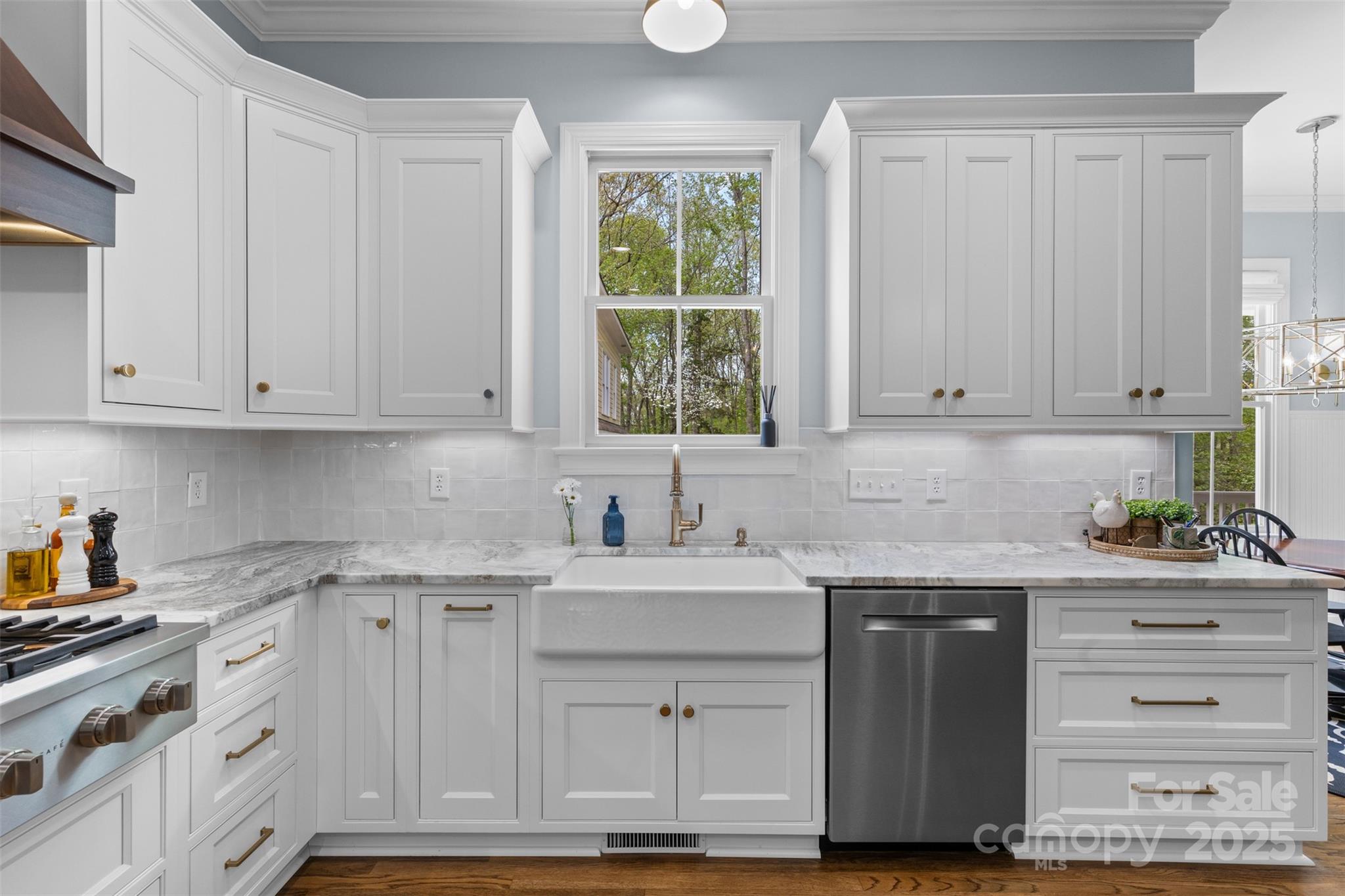 2569 Lower Assembly Drive