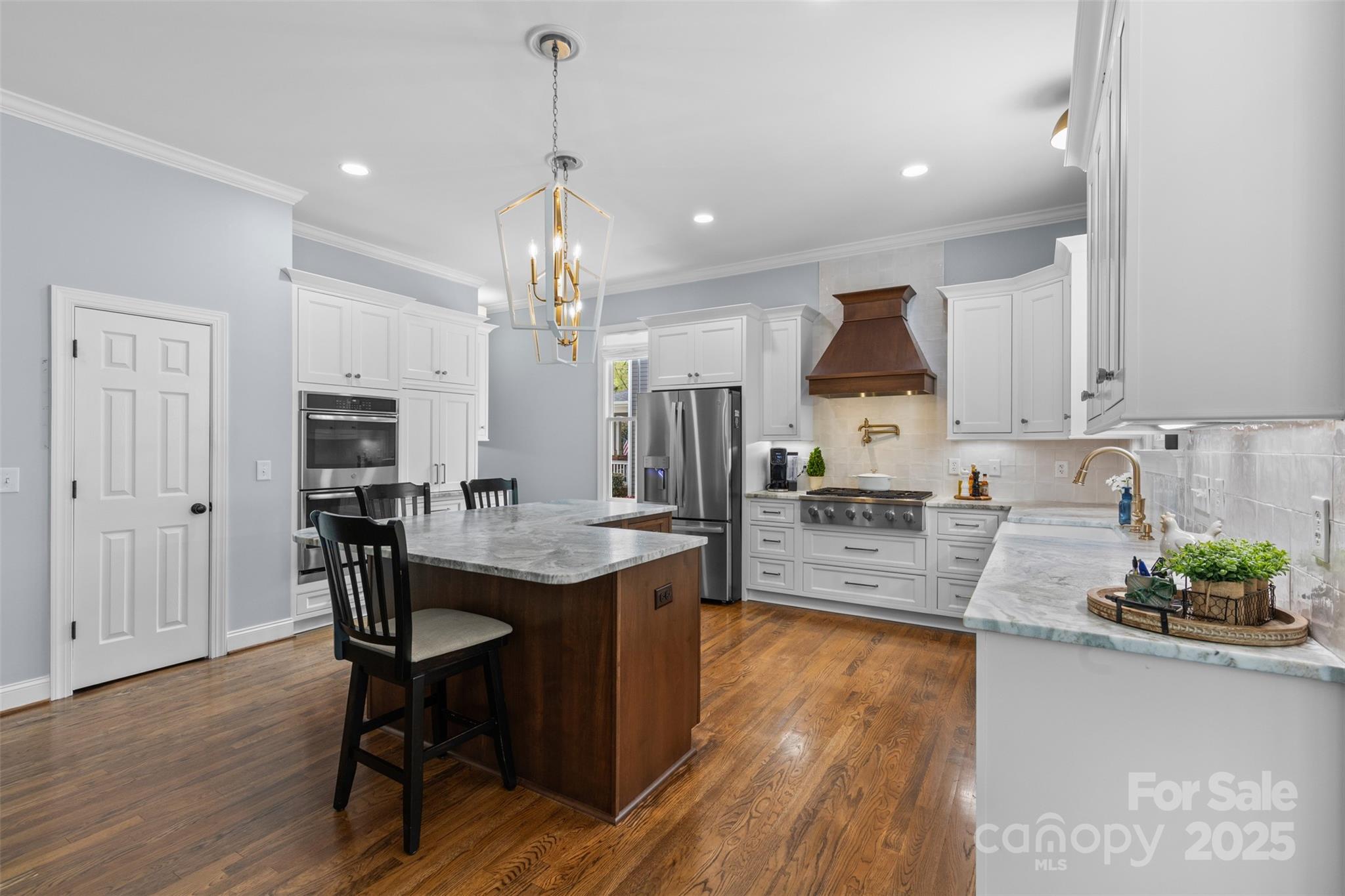 2569 Lower Assembly Drive